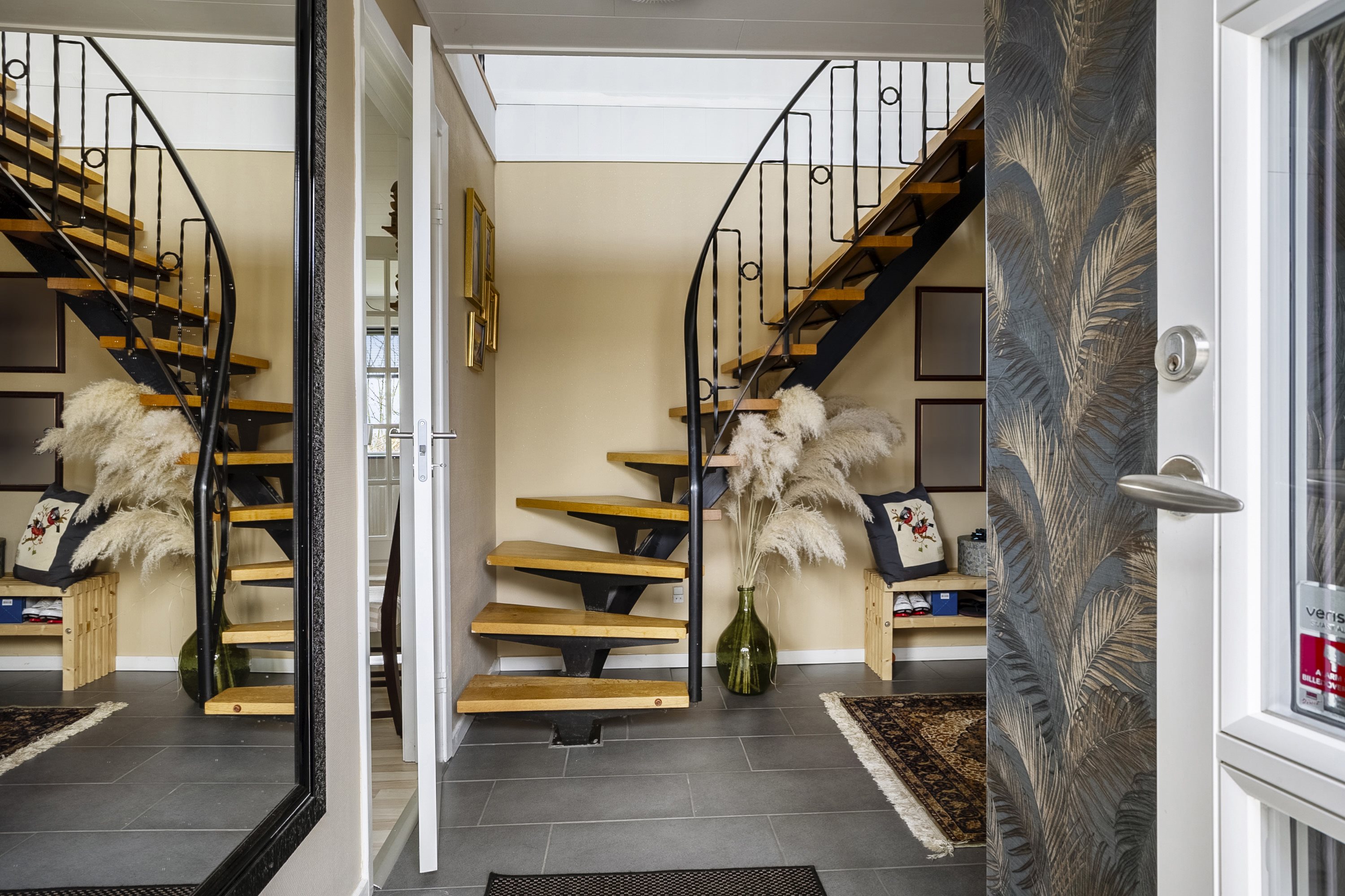 Fremhævet entré billede i fuldskærmstilstand. Billede af Isbjerg Møllevej 66, 6800 Varde