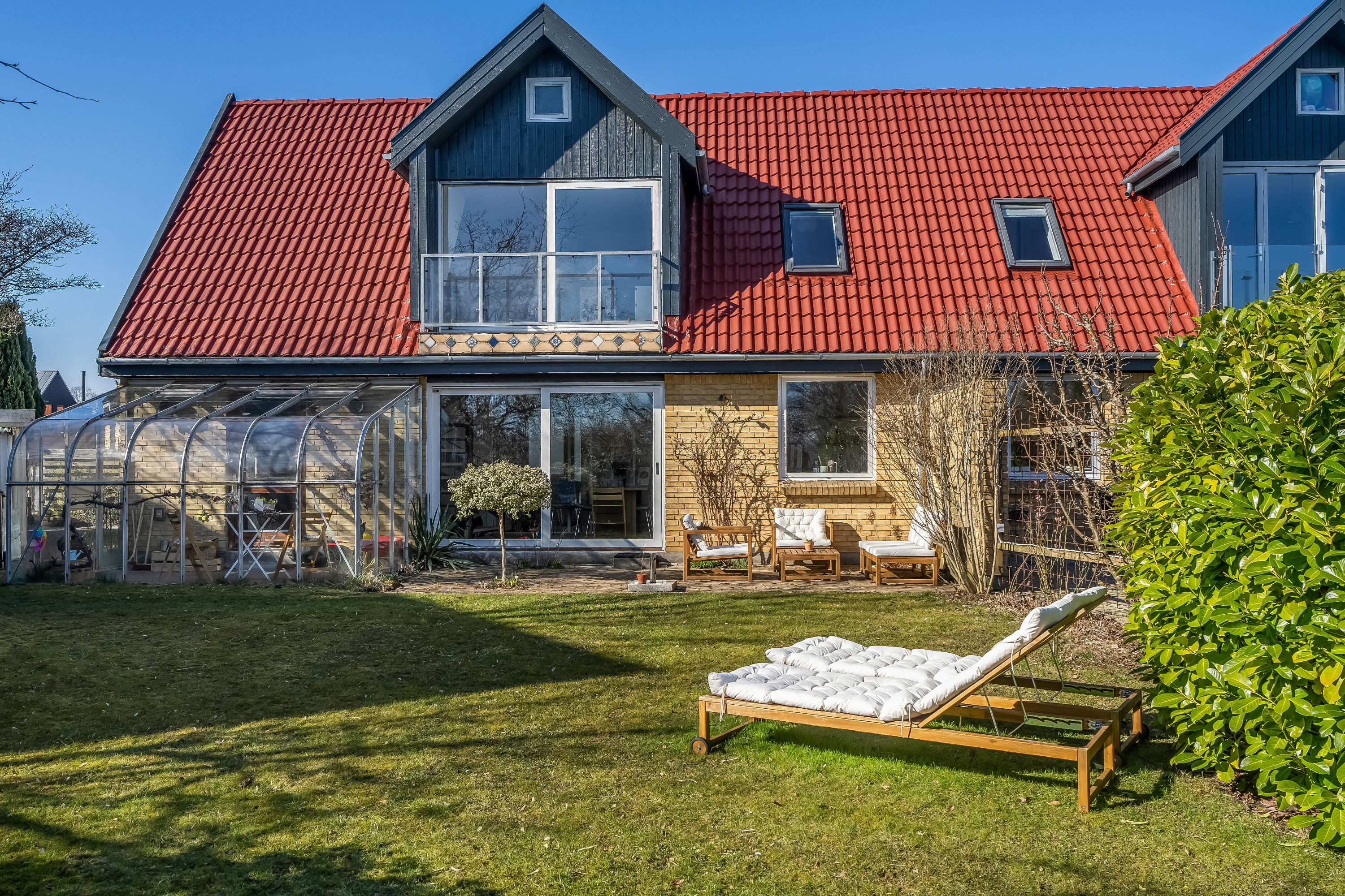 Fremhævet ejendommen billede i fuldskærmstilstand. Billede af Strandmarken 1A, 3050 Humlebæk