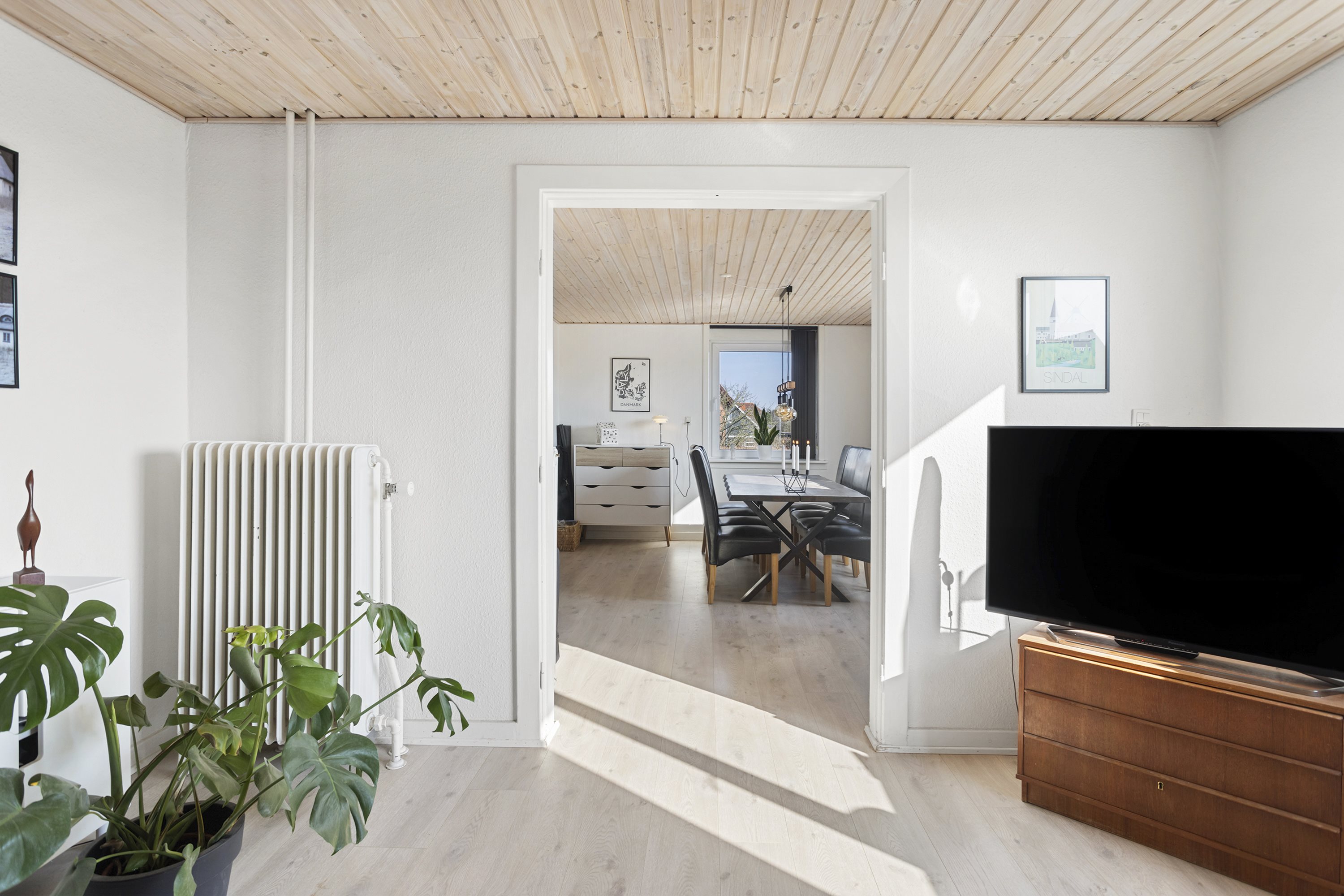 Fremhævet stue billede i fuldskærmstilstand. Billede af Islandsgade 10, 9870 Sindal