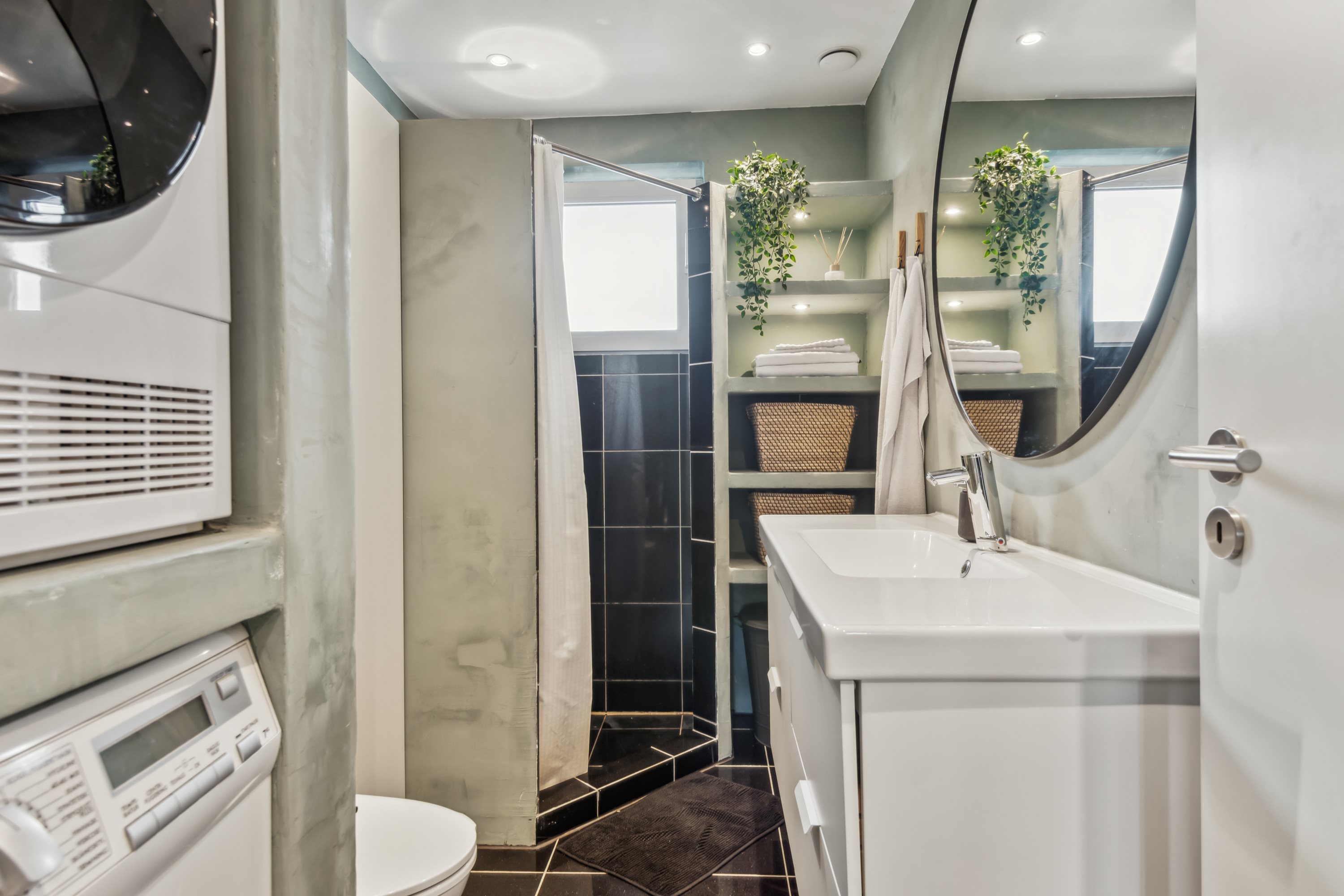 Fremhævet badeværelse billede i fuldskærmstilstand. Billede af Vestre Alle 5, 4. tv., 9000 Aalborg