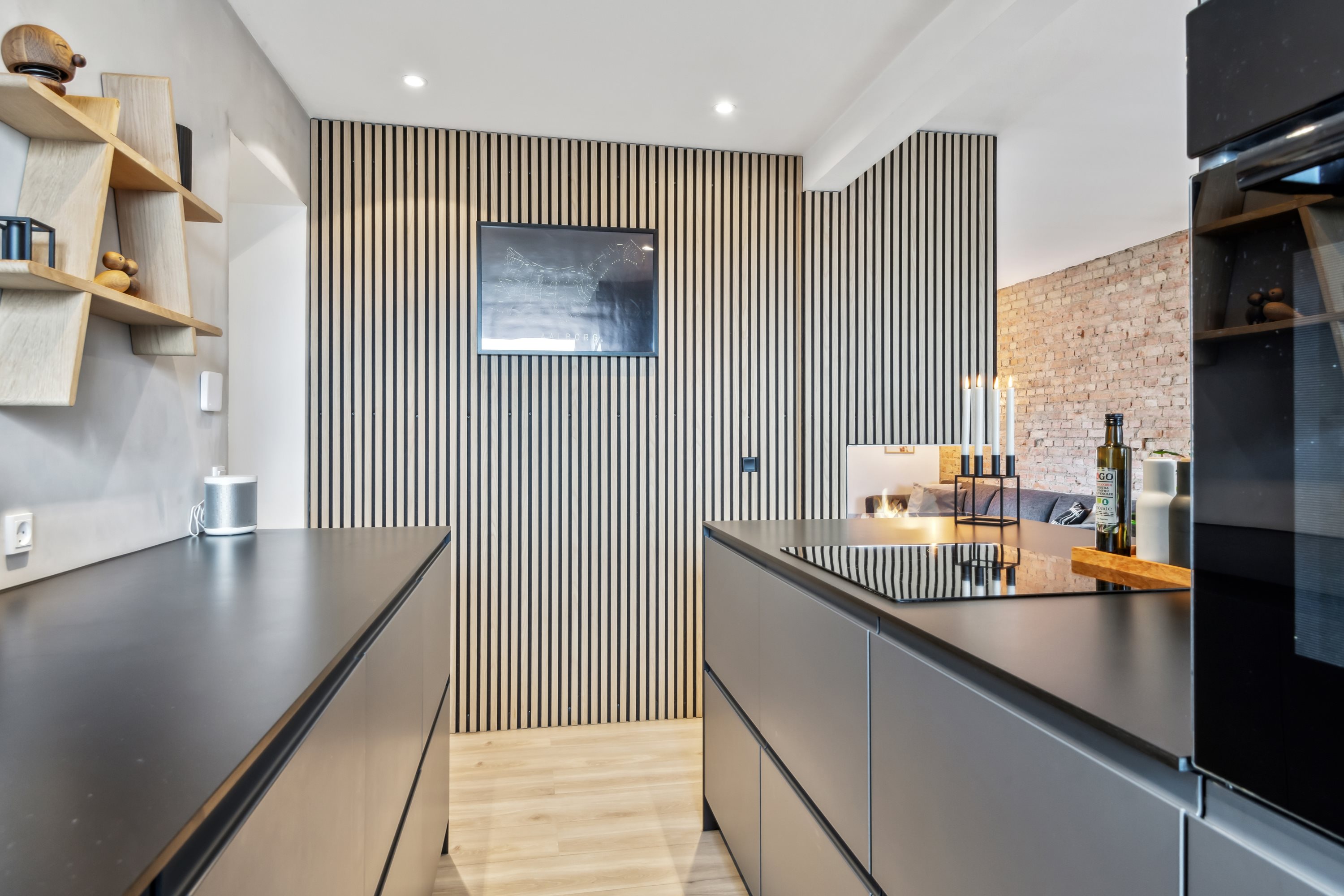 Fremhævet køkken billede i fuldskærmstilstand. Billede af Vestre Alle 5, 4. tv., 9000 Aalborg