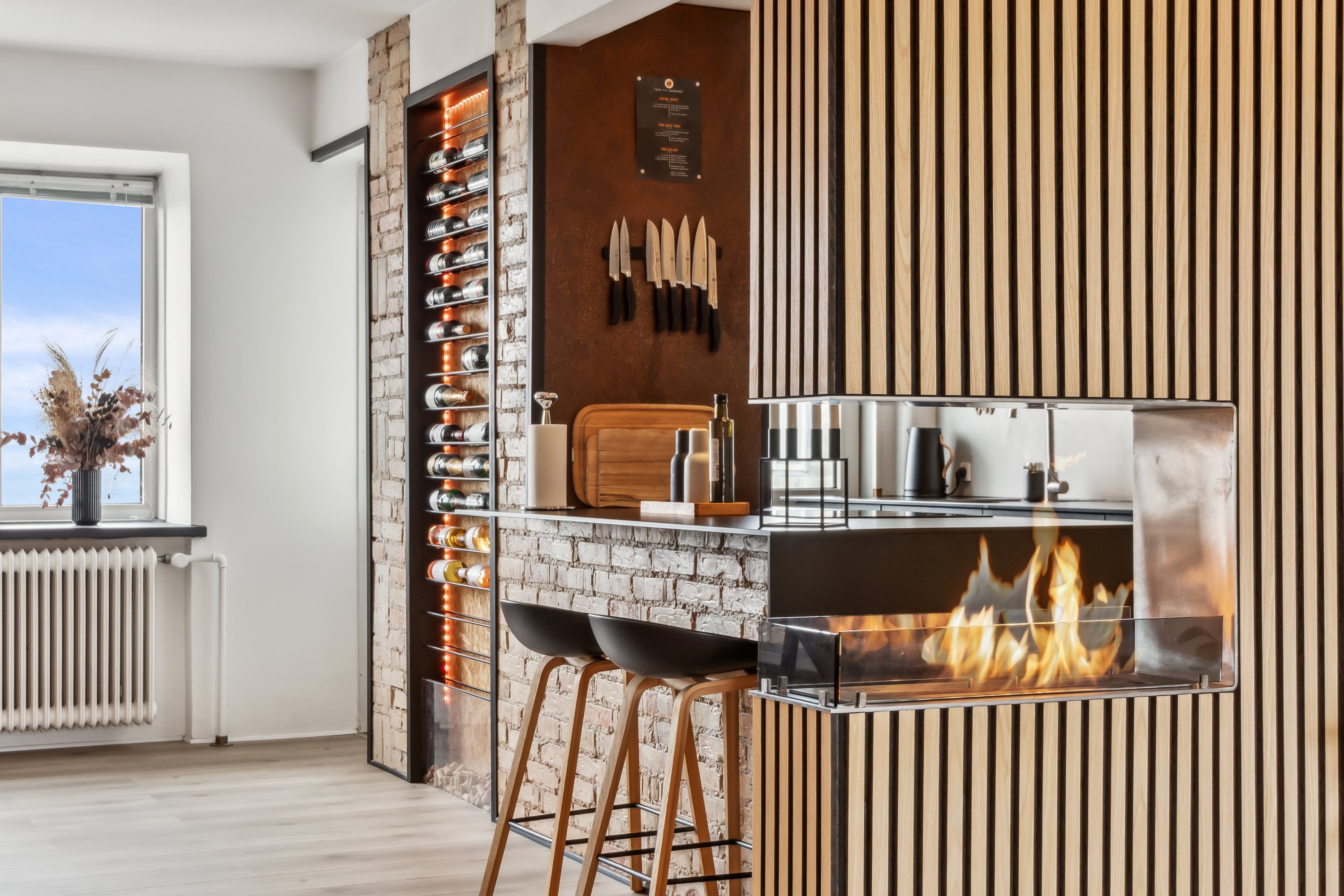 Fremhævet stue billede i fuldskærmstilstand. Billede af Vestre Alle 5, 4. tv., 9000 Aalborg