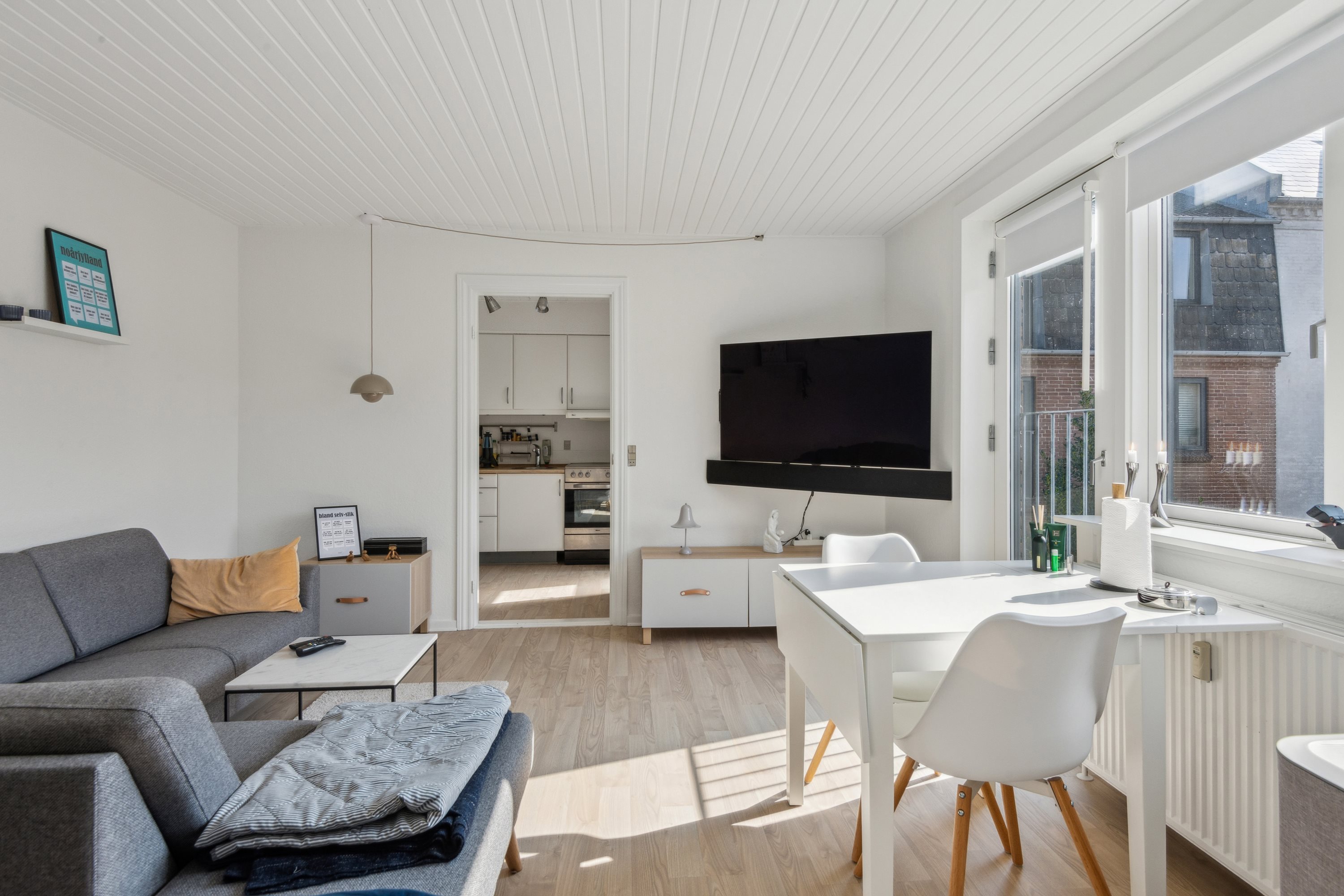 Fremhævet stue billede i fuldskærmstilstand. Billede af Valdemarsgade 11, 1. mf., 9000 Aalborg