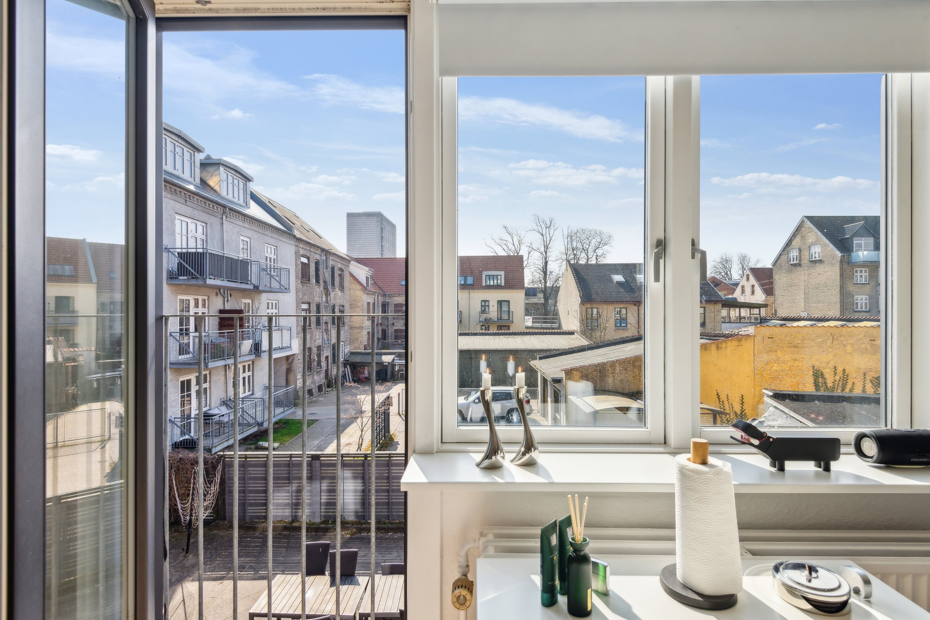 Fremhævet stue billede i fuldskærmstilstand. Billede af Valdemarsgade 11, 1. mf., 9000 Aalborg