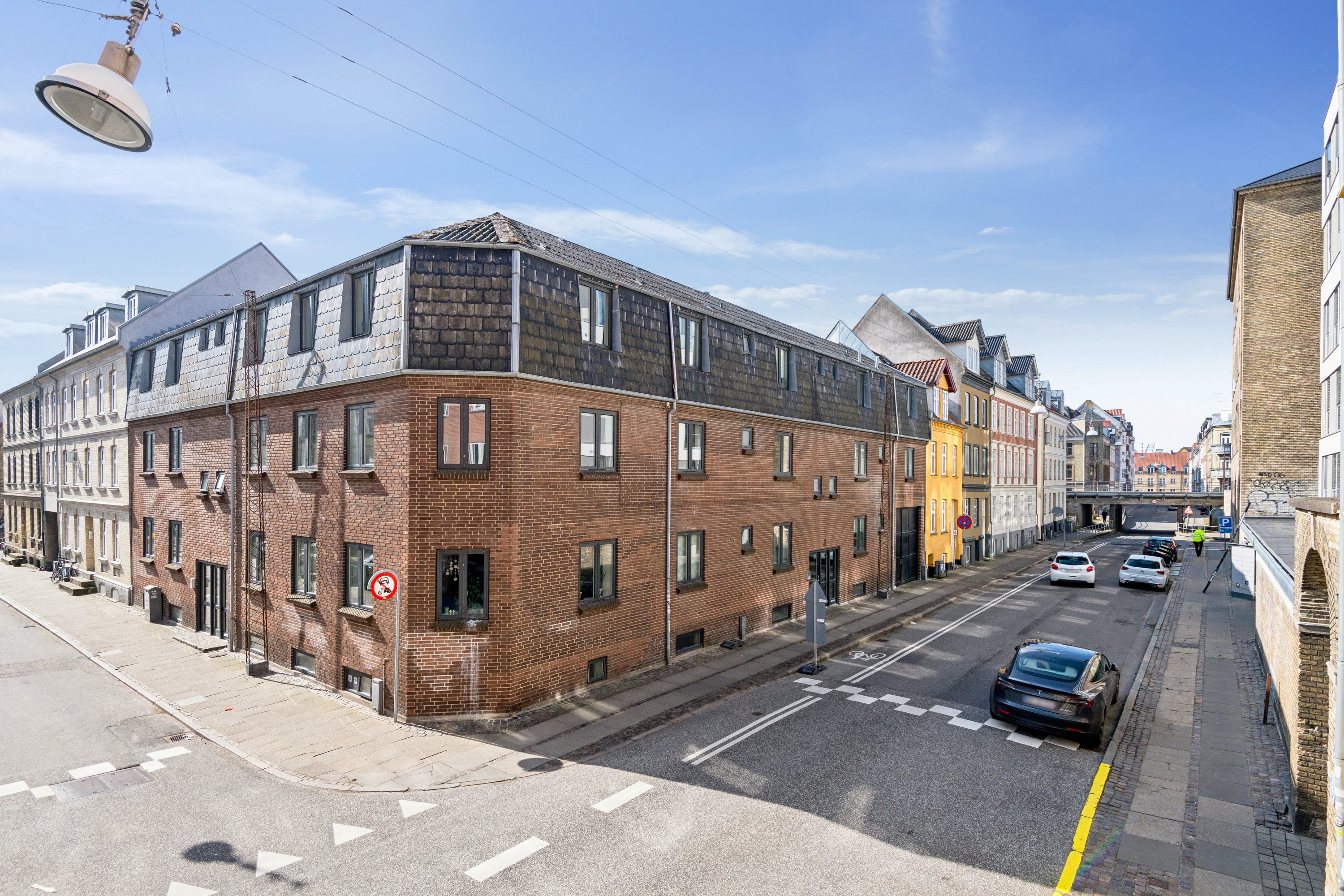 Fremhævet ejendom 1 billede i fuldskærmstilstand. Billede af Valdemarsgade 11, 1. mf., 9000 Aalborg