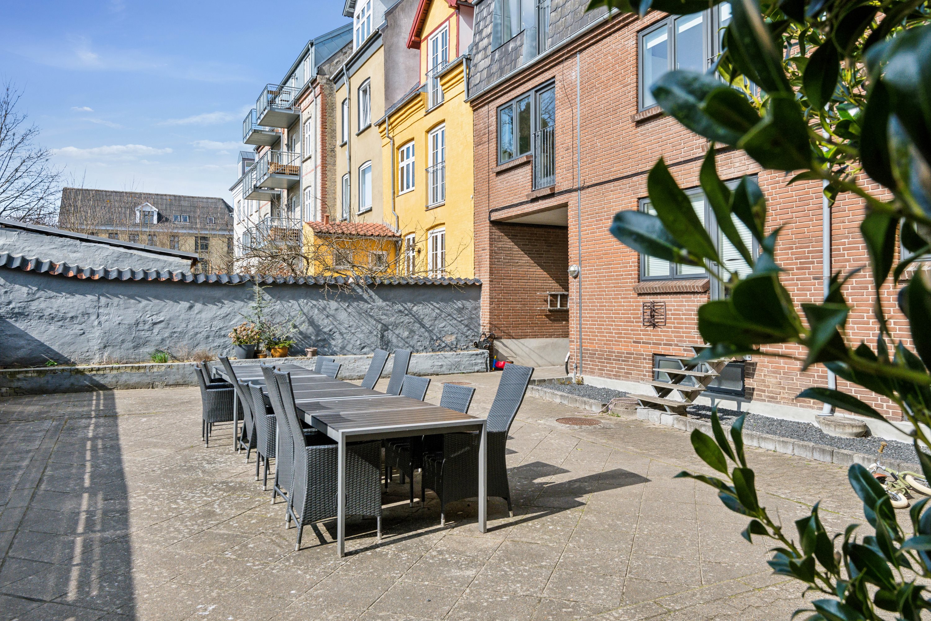 Fremhævet gårdmiljø billede i fuldskærmstilstand. Billede af Valdemarsgade 11, 1. mf., 9000 Aalborg