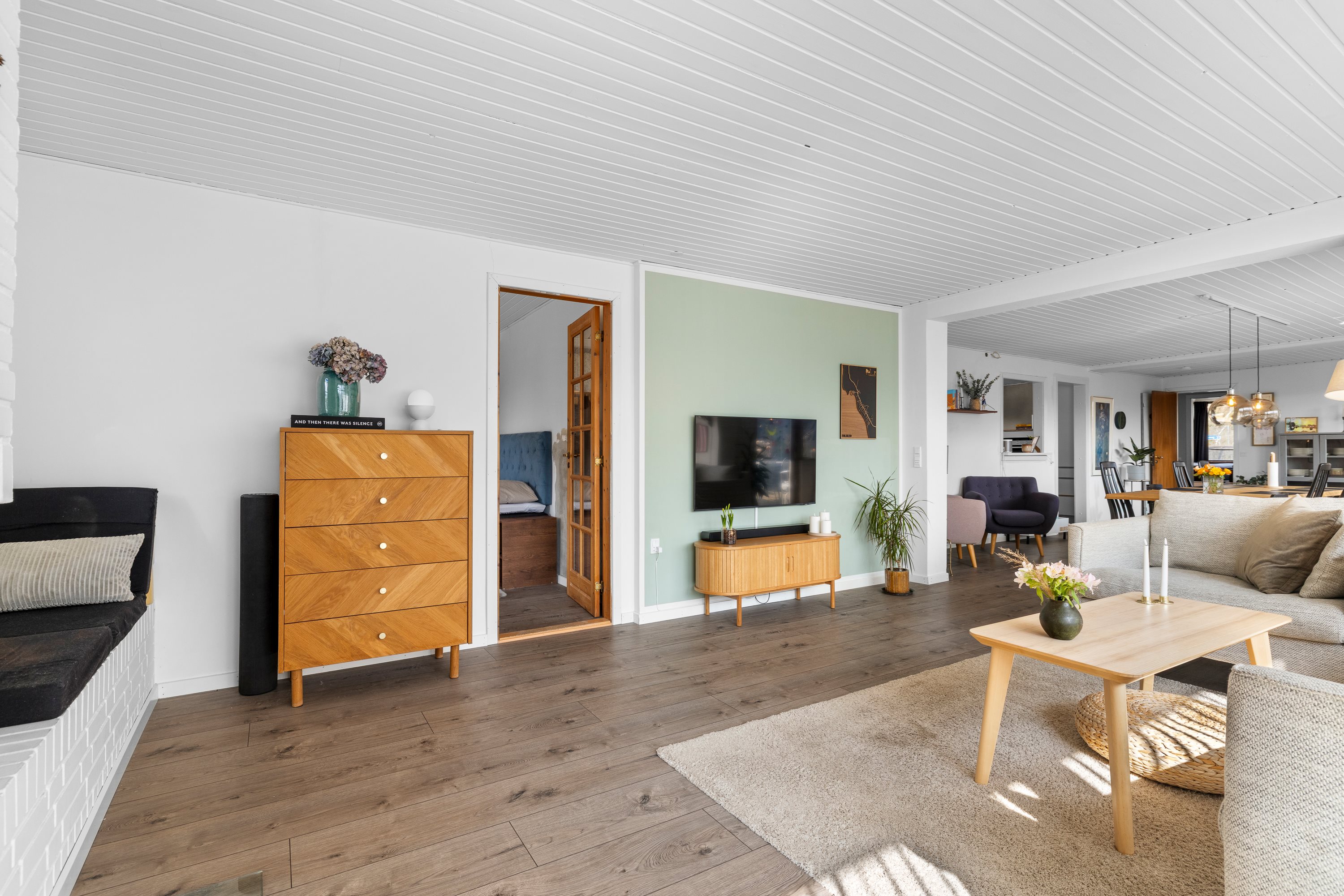 Fremhævet stue billede i fuldskærmstilstand. Billede af Granvej 3, Faldsled, 5642 Millinge