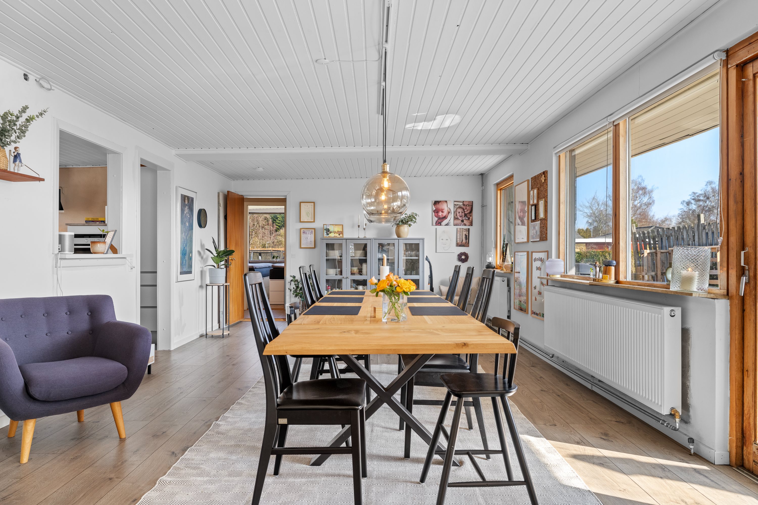 Fremhævet stue billede i fuldskærmstilstand. Billede af Granvej 3, Faldsled, 5642 Millinge