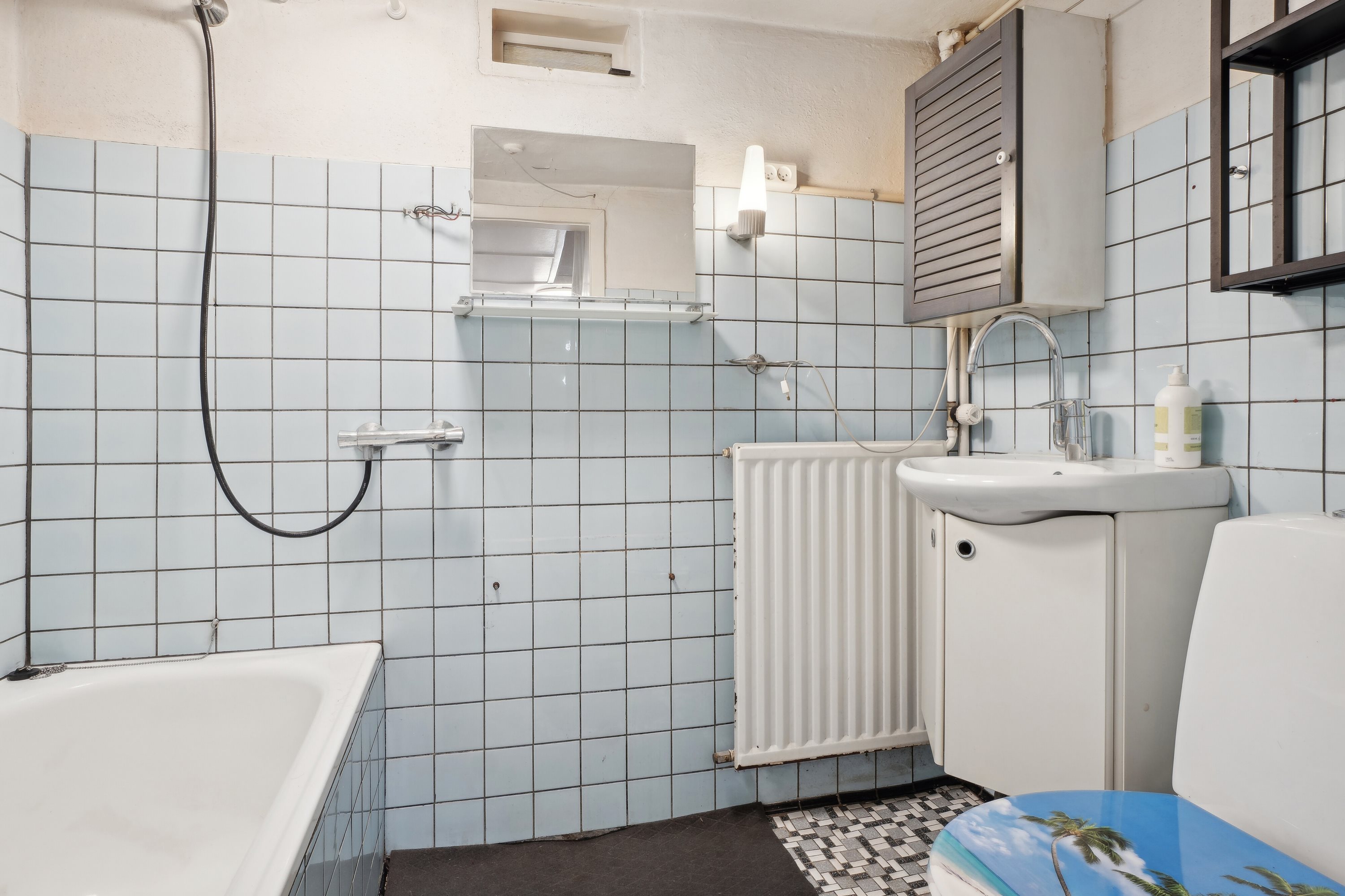 Fremhævet badeværelse billede i fuldskærmstilstand. Billede af Merløsevej 25, 4370 Store Merløse