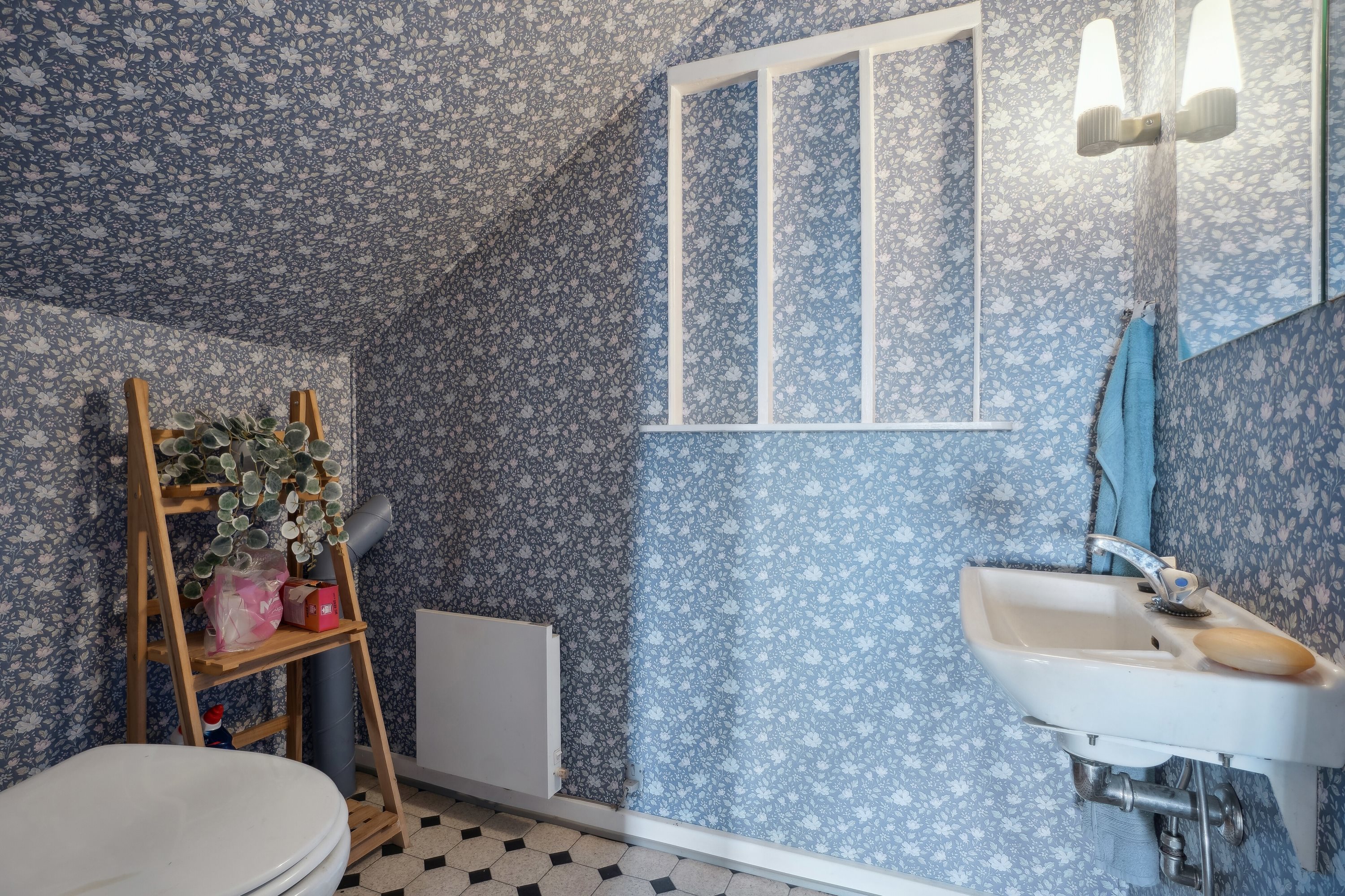 Fremhævet badeværelse billede i fuldskærmstilstand. Billede af Merløsevej 25, 4370 Store Merløse