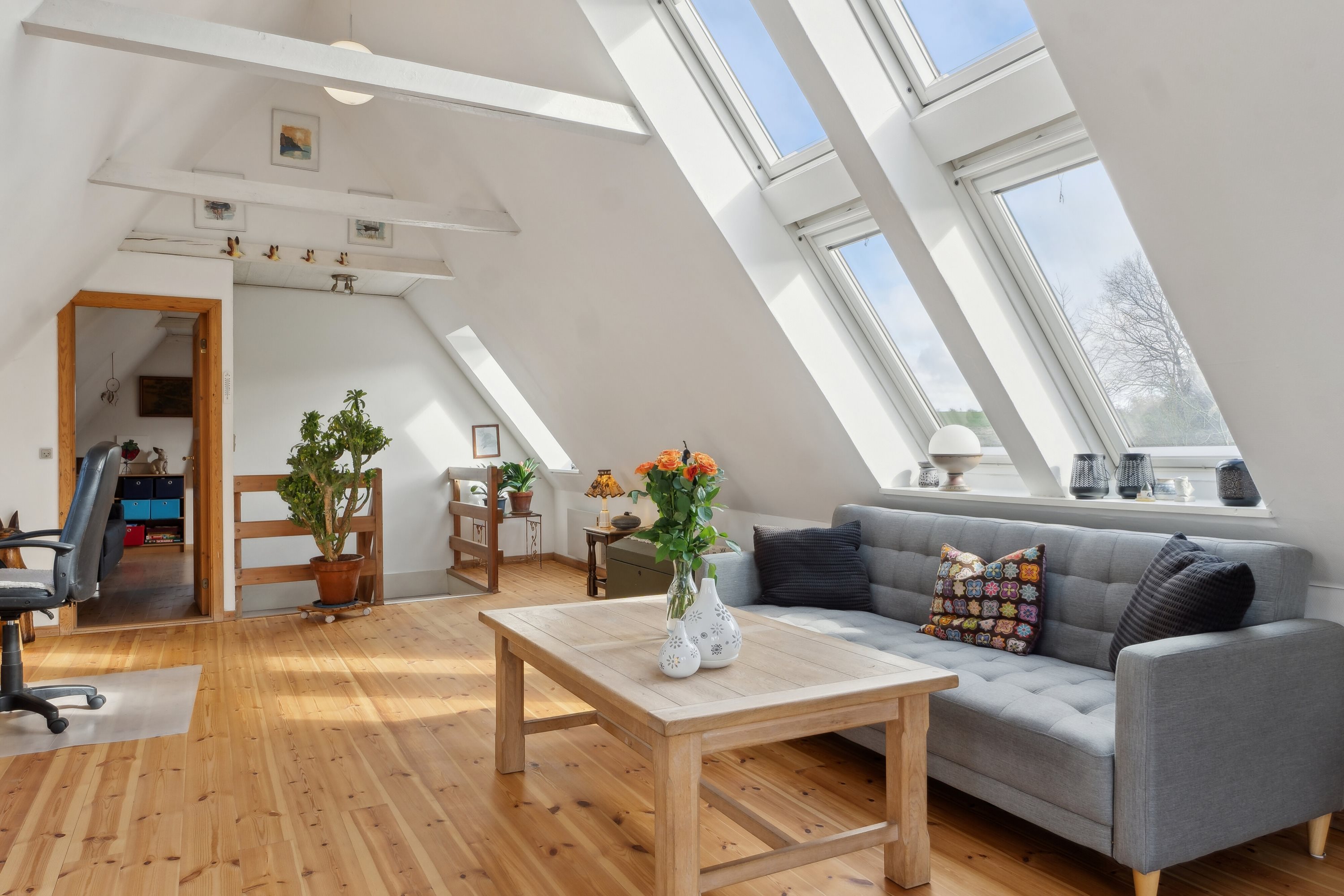 Fremhævet stue billede i fuldskærmstilstand. Billede af Kirkevej 14, 5892 Gudbjerg Sydfyn