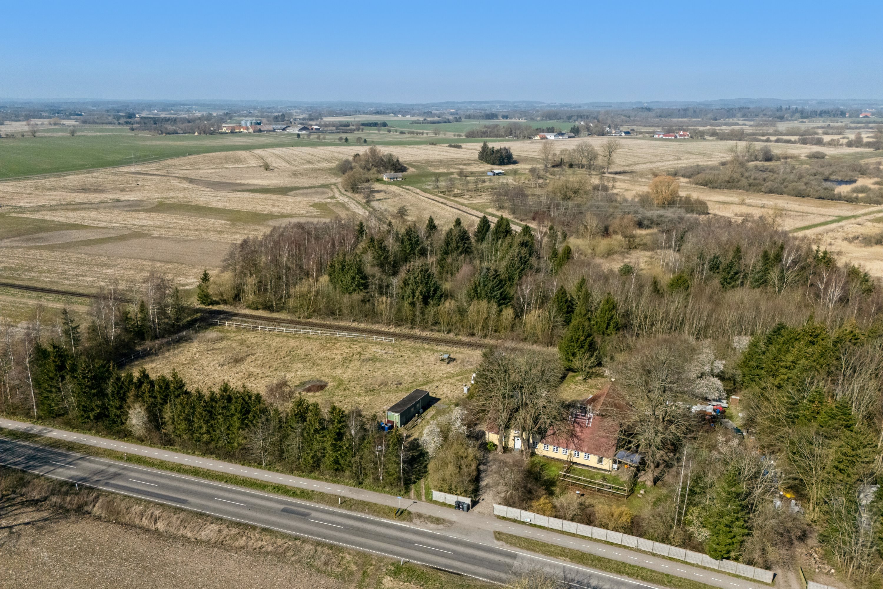 Miniaturebillede 1: luftfoto. Billede af Merløsevej 25, 4370 Store Merløse