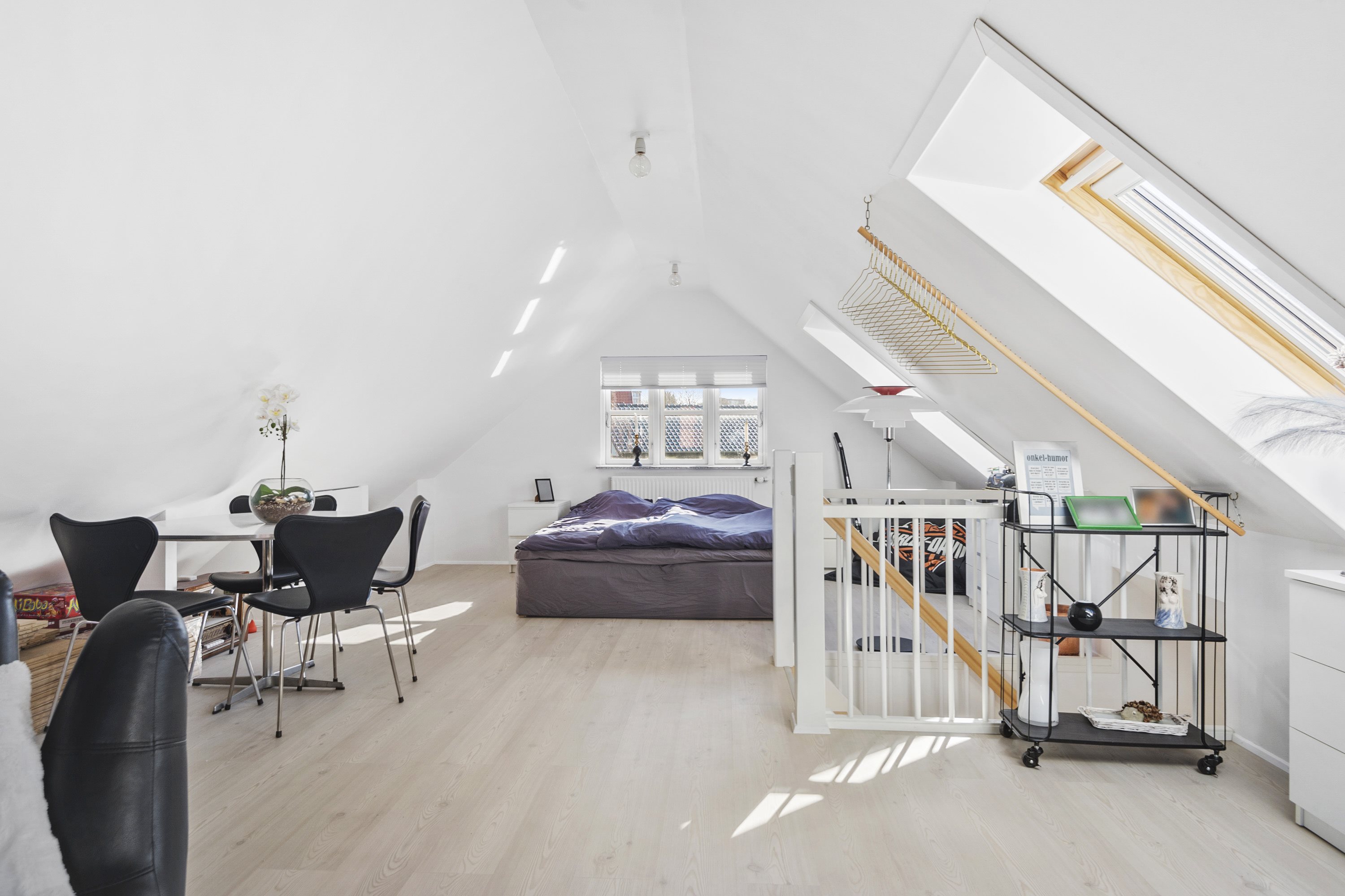 Fremhævet soveværelse billede i fuldskærmstilstand. Billede af Peder Gydes Vej 27, 6700 Esbjerg