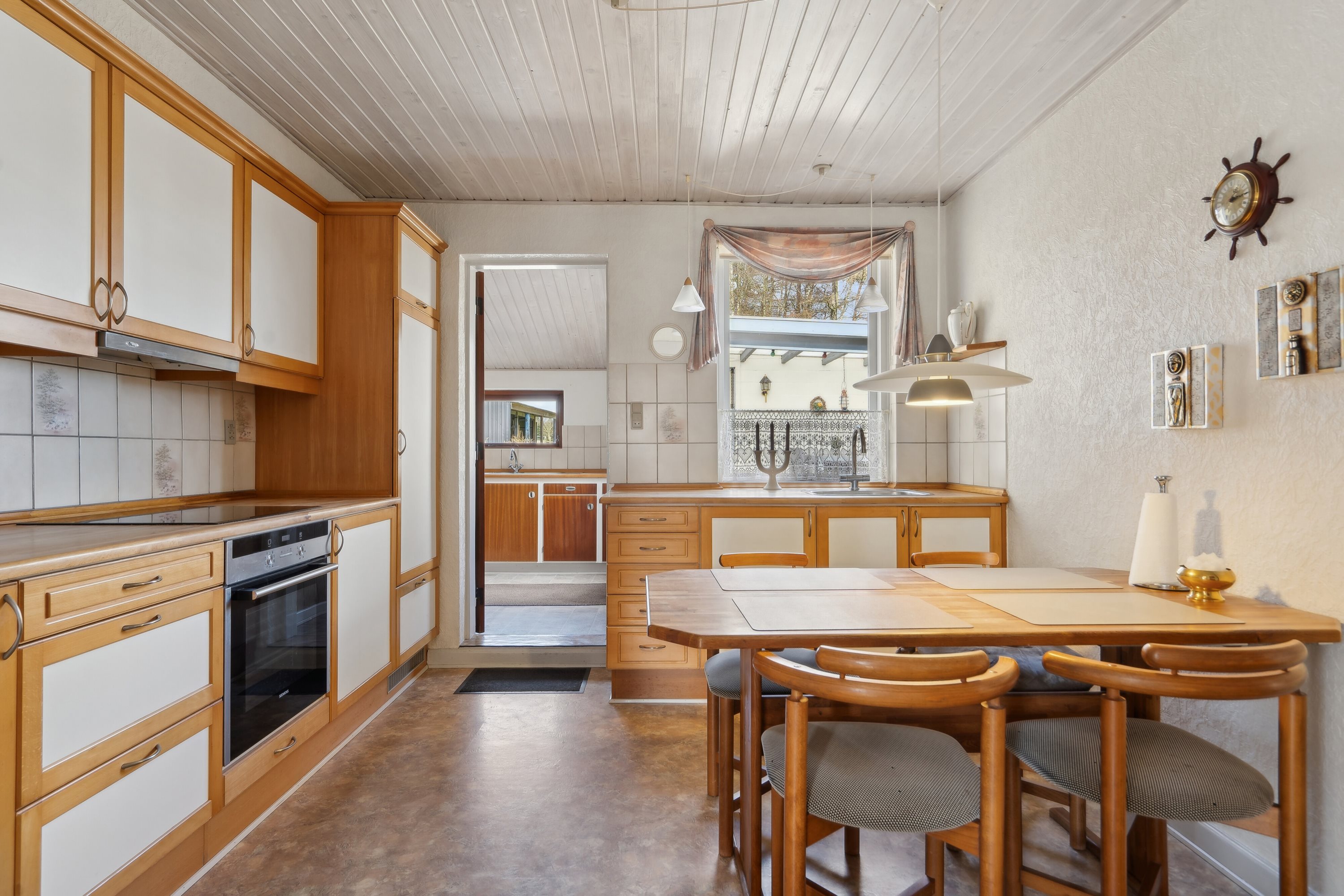 Fremhævet køkken billede i fuldskærmstilstand. Billede af Tøndervej 42, Smedebymark, 6340 Kruså