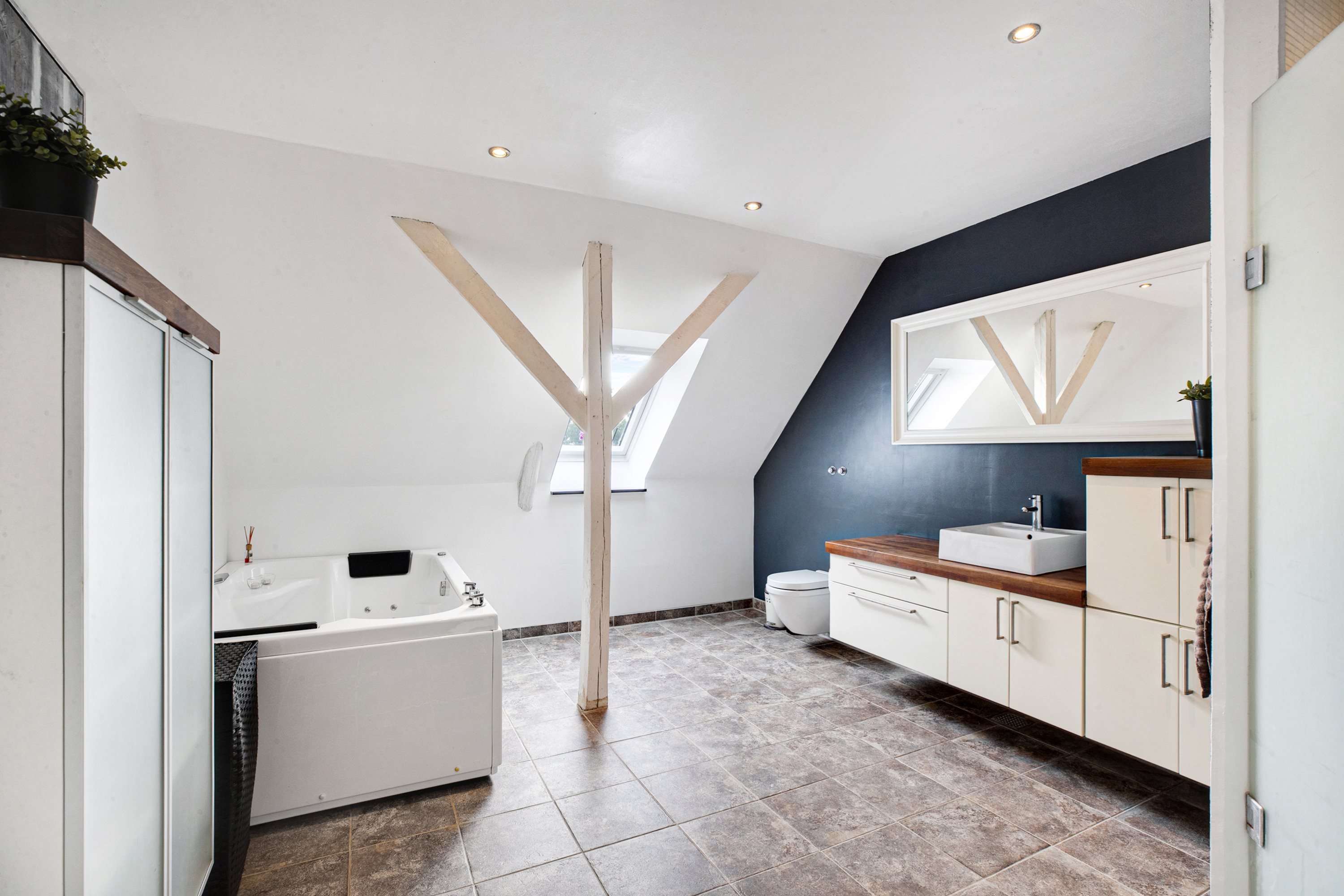 Fremhævet badeværelse billede i fuldskærmstilstand. Billede af Buskmosevej 14, Rinkenæs, 6300 Gråsten