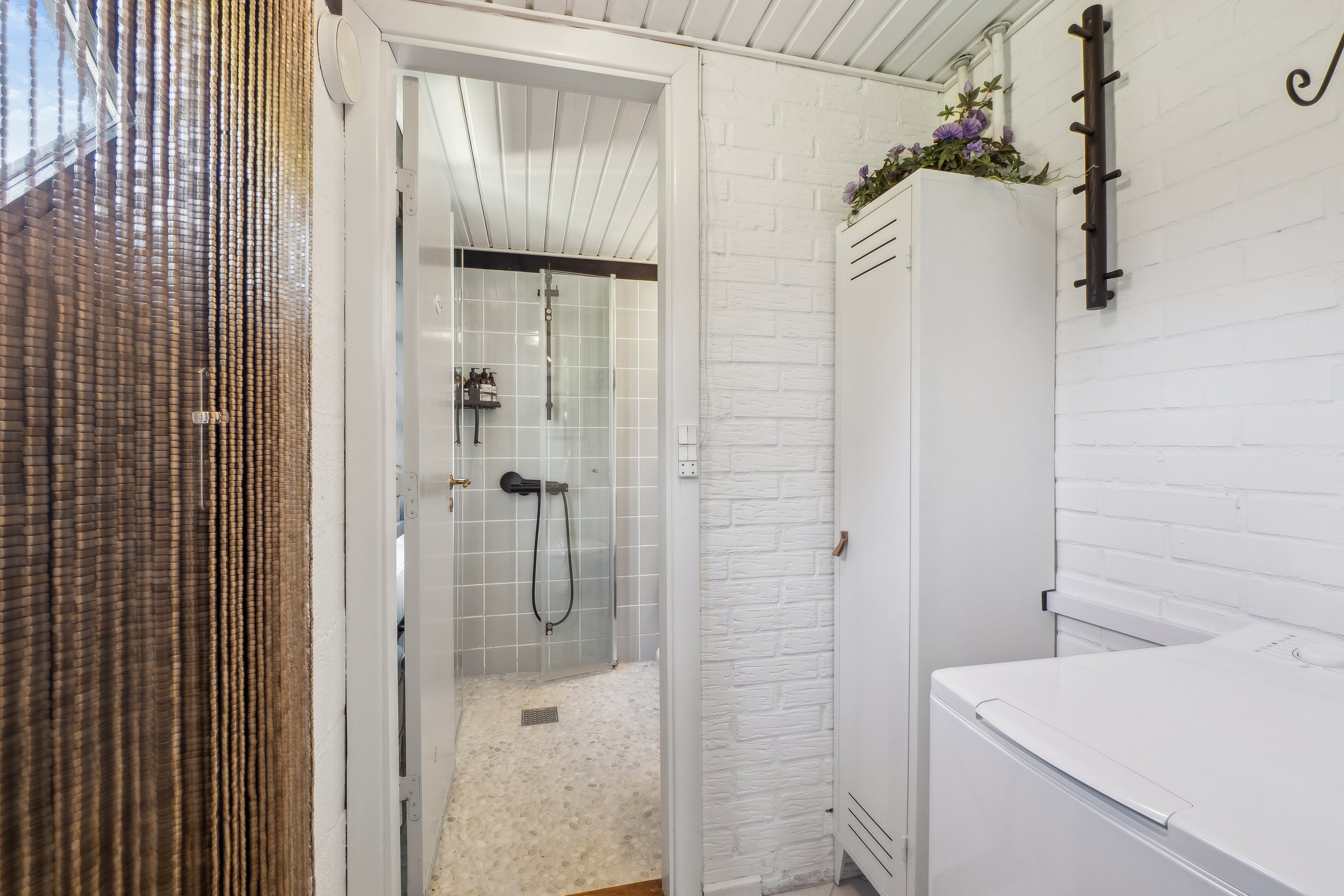 Fremhævet badeværelse billede i fuldskærmstilstand. Billede af Astrup Vig 94, Astrup Vig, 7870 Roslev