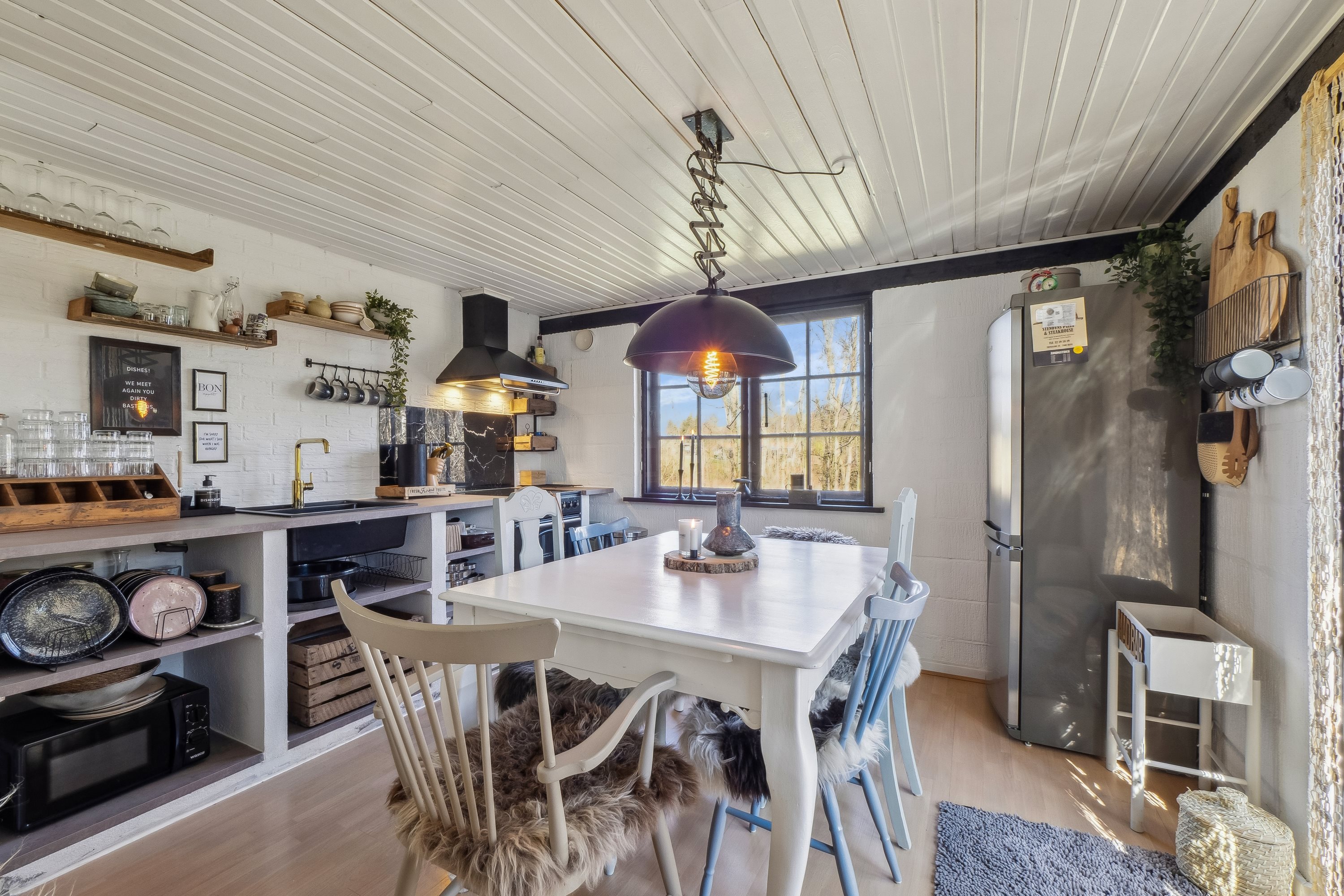 Fremhævet køkken billede i fuldskærmstilstand. Billede af Astrup Vig 94, Astrup Vig, 7870 Roslev