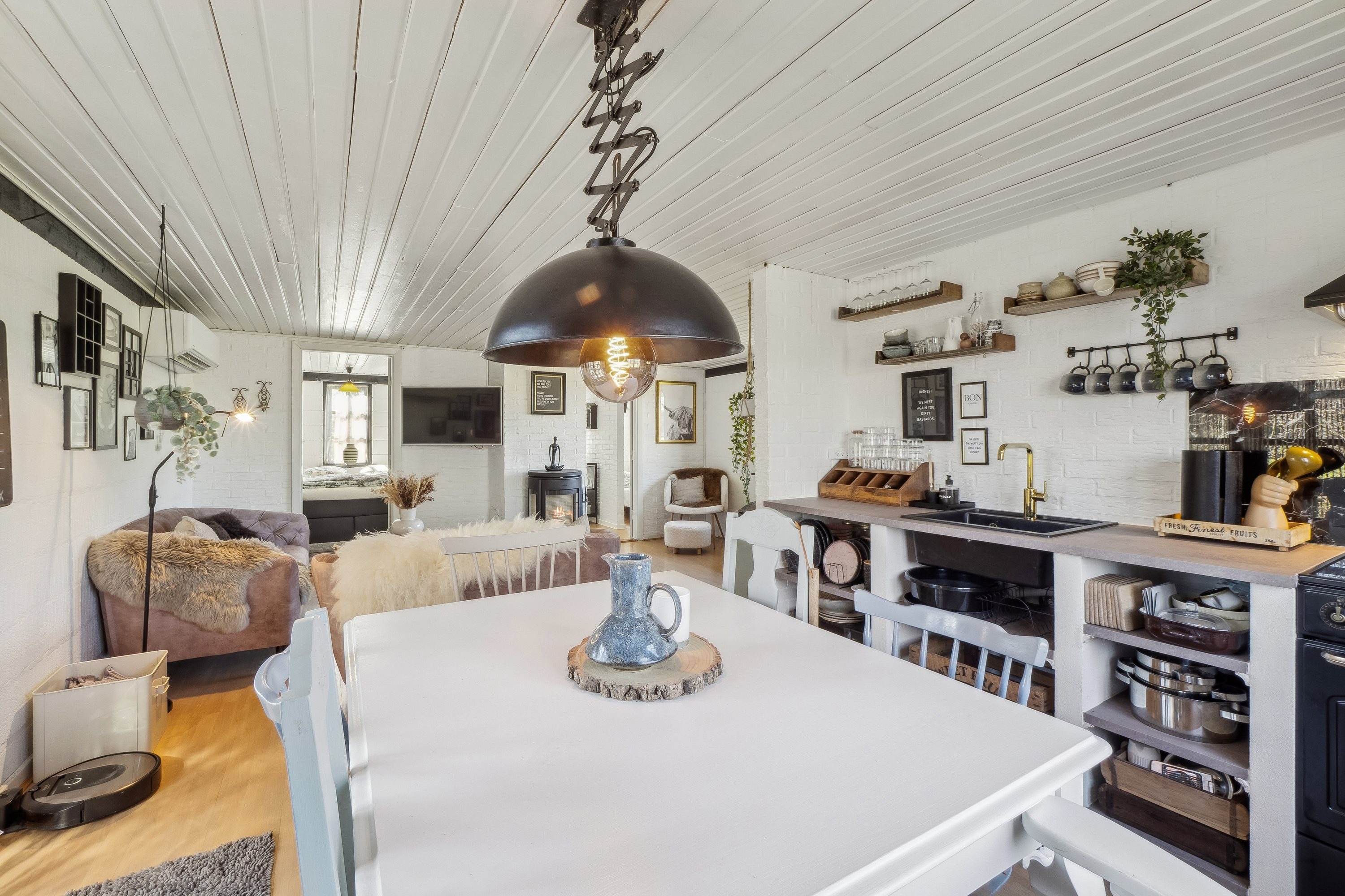 Fremhævet stue billede i fuldskærmstilstand. Billede af Astrup Vig 94, Astrup Vig, 7870 Roslev