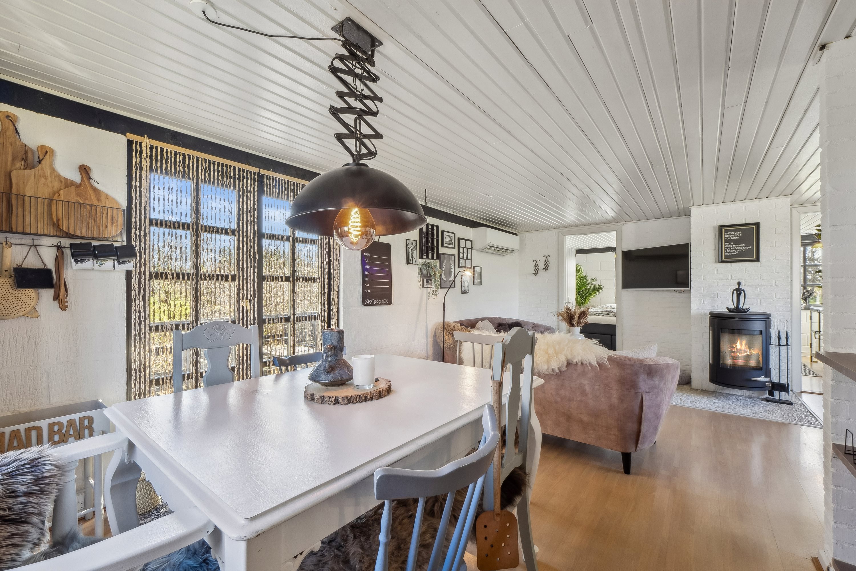 Fremhævet køkken billede i fuldskærmstilstand. Billede af Astrup Vig 94, Astrup Vig, 7870 Roslev