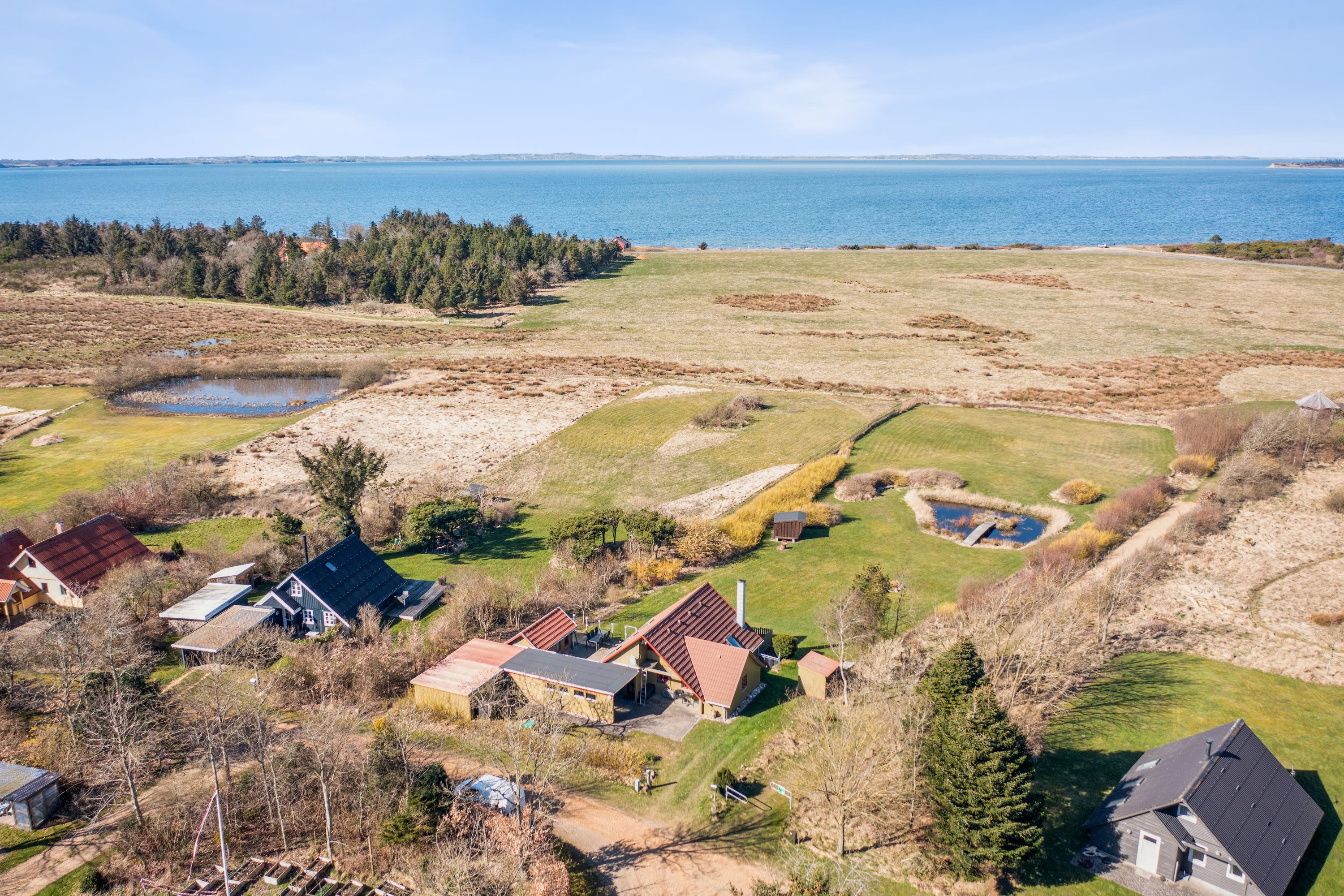 Fremhævet luftfoto billede i fuldskærmstilstand. Billede af Limfjordvej 15, Sæbygårdparken, 7870 Roslev
