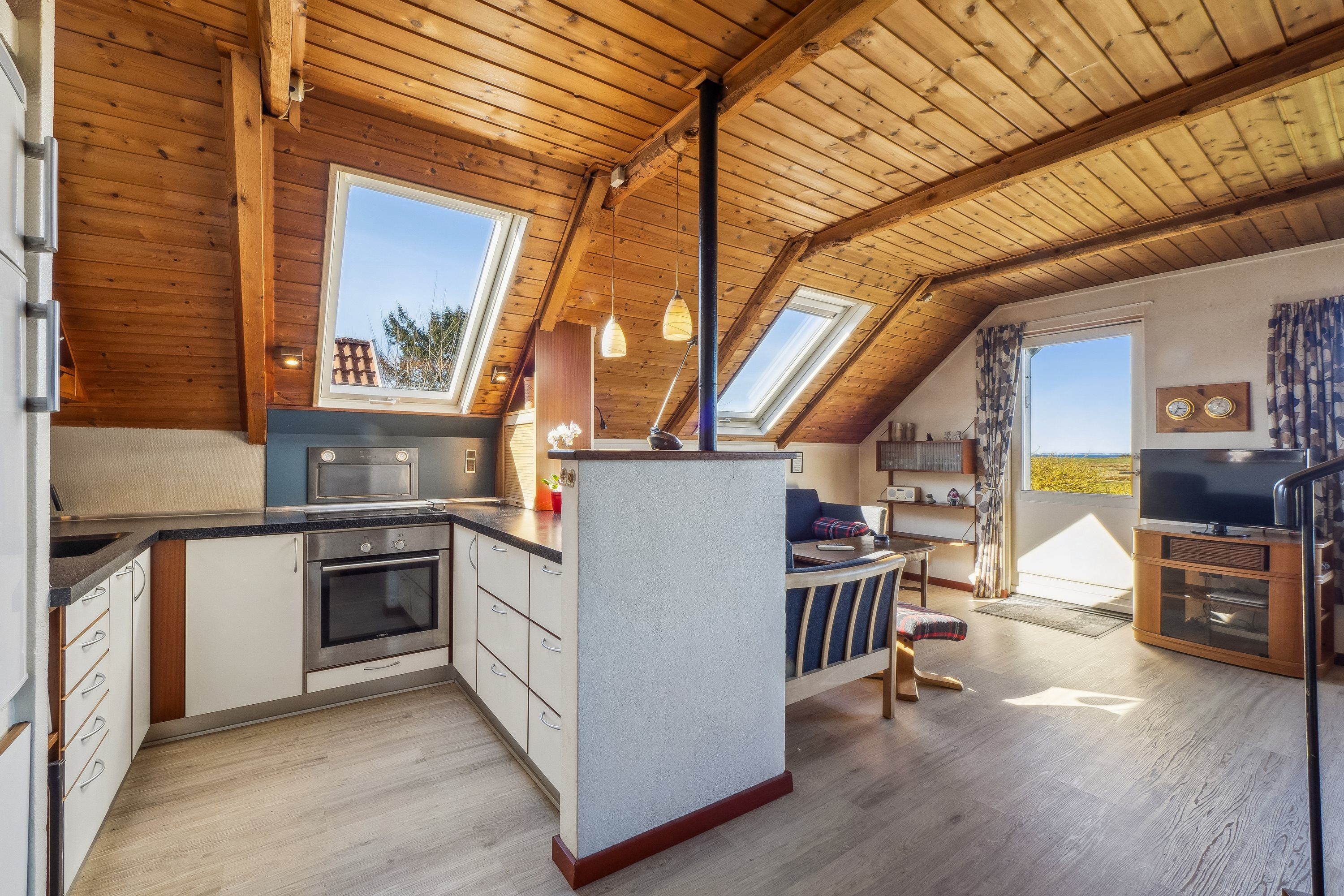 Fremhævet køkken billede i fuldskærmstilstand. Billede af Limfjordvej 15, Sæbygårdparken, 7870 Roslev