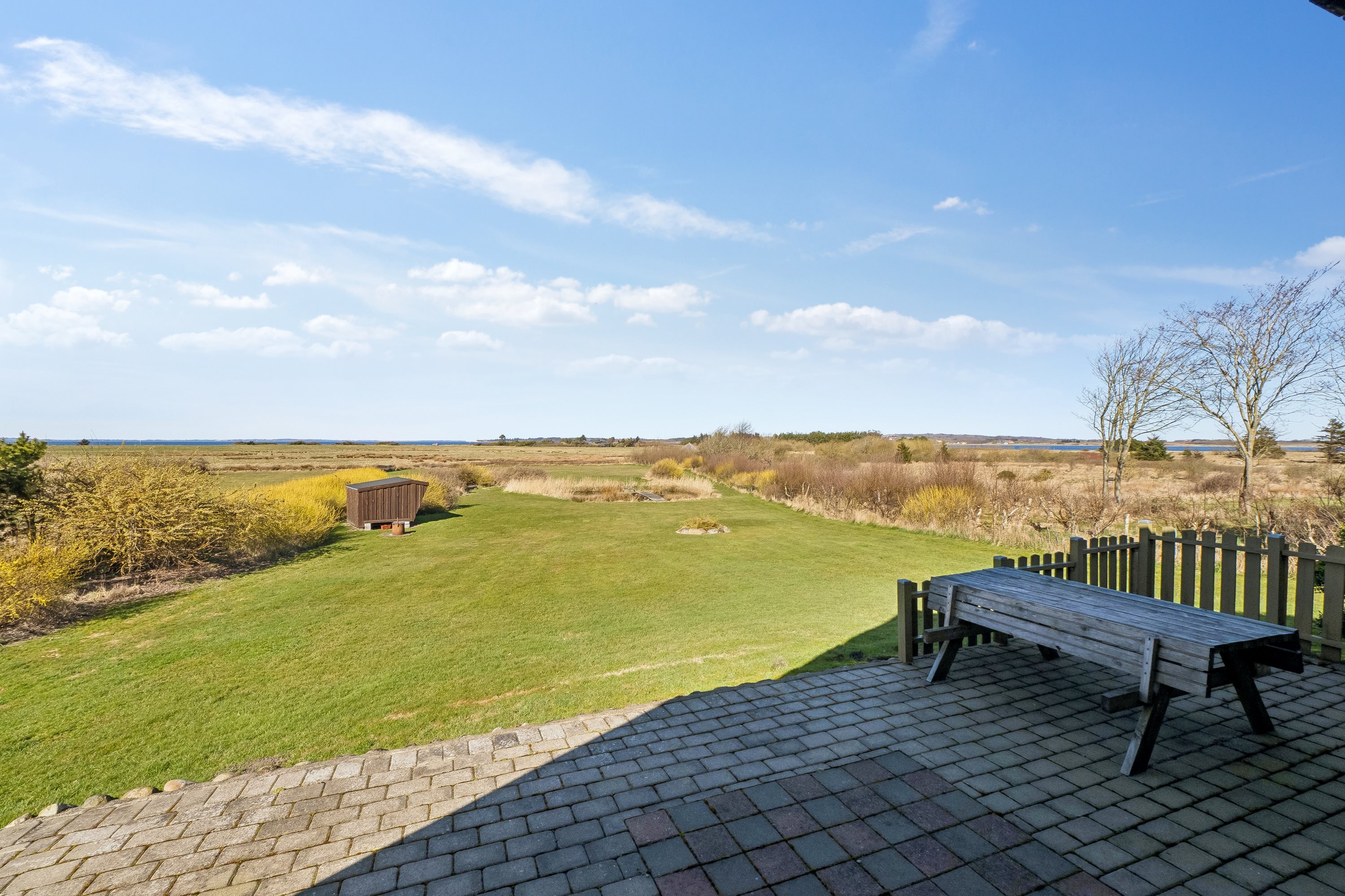 Fremhævet terrasse billede i fuldskærmstilstand. Billede af Limfjordvej 15, Sæbygårdparken, 7870 Roslev