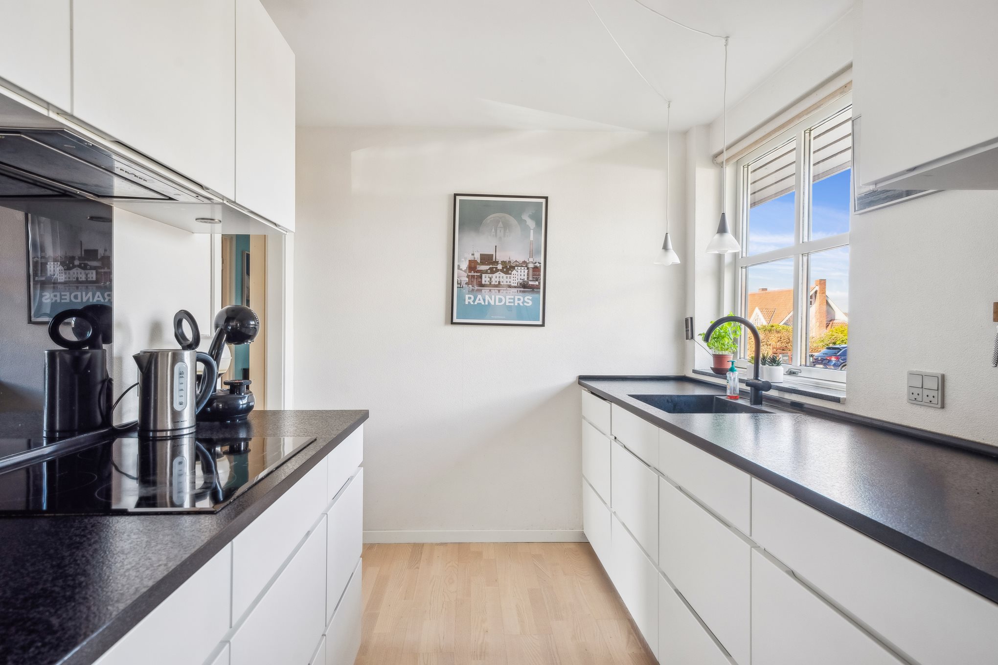 Fremhævet køkken billede i fuldskærmstilstand. Billede af Vendsysselvej 14, 8940 Randers SV