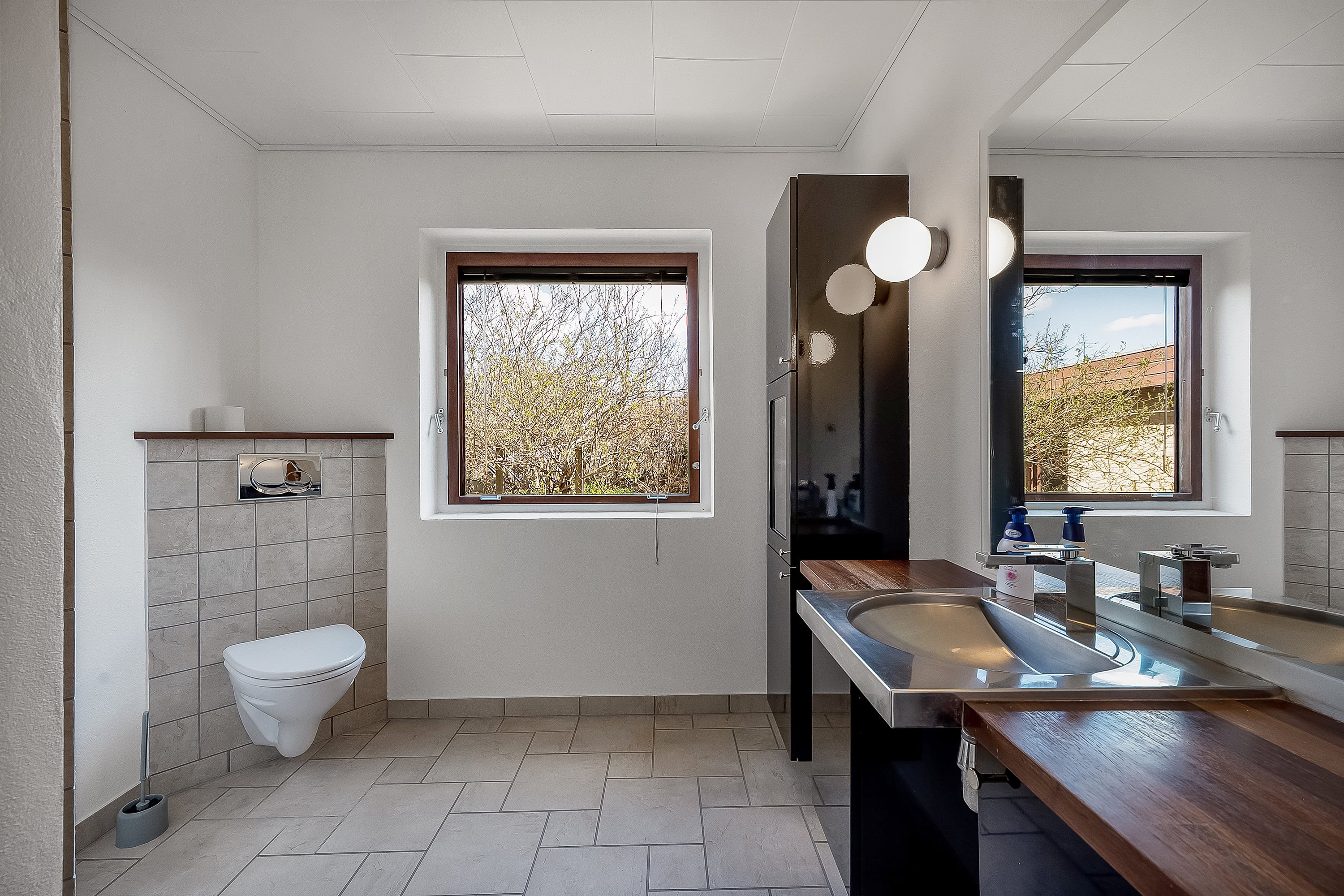 Fremhævet badeværelse  billede i fuldskærmstilstand. Billede af Tingagervej 9, Hanning, 6900 Skjern