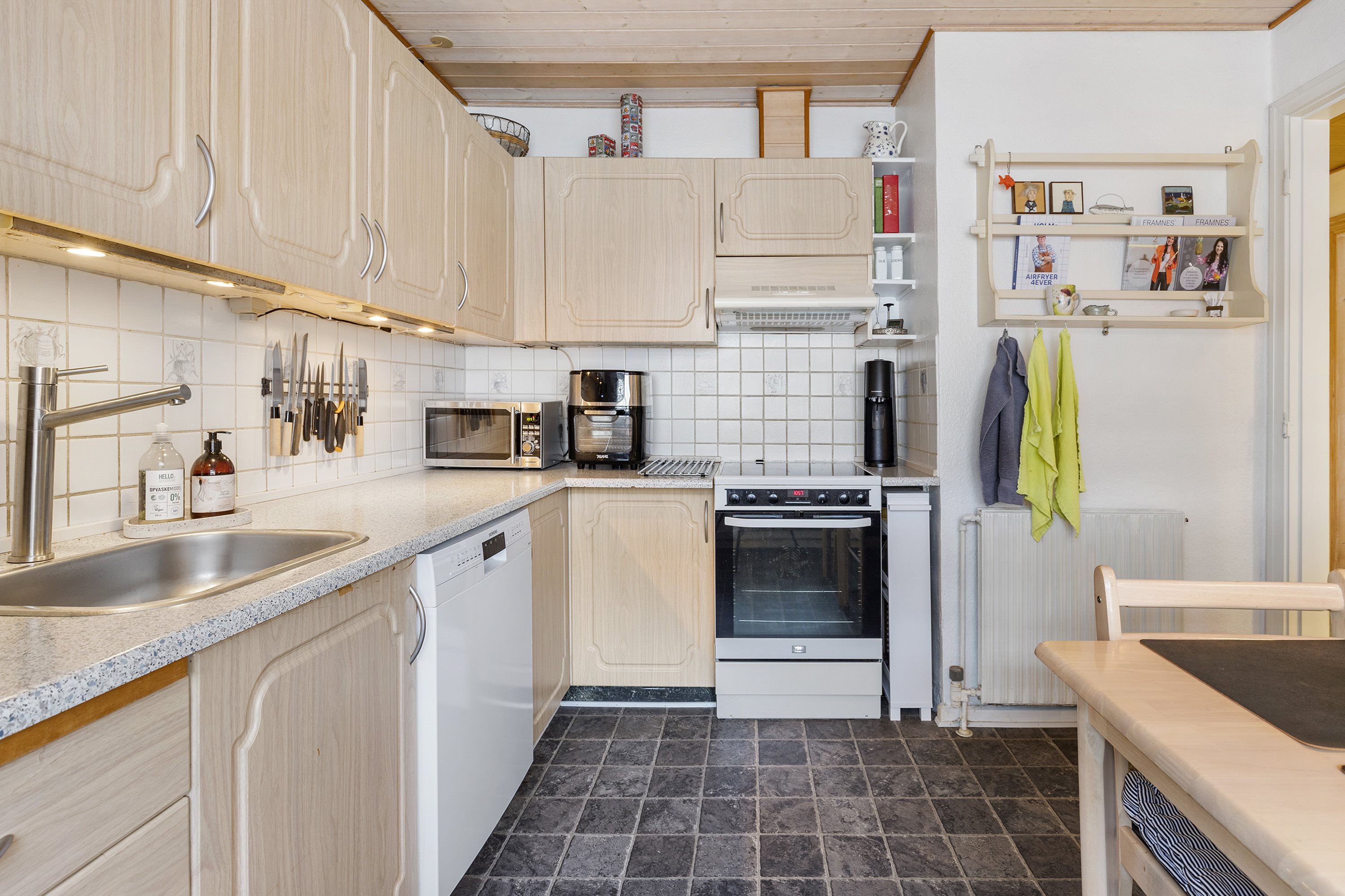 Miniaturebillede 2: køkken. Billede af F.S.Brønsteds Vej 12, 9760 Vrå