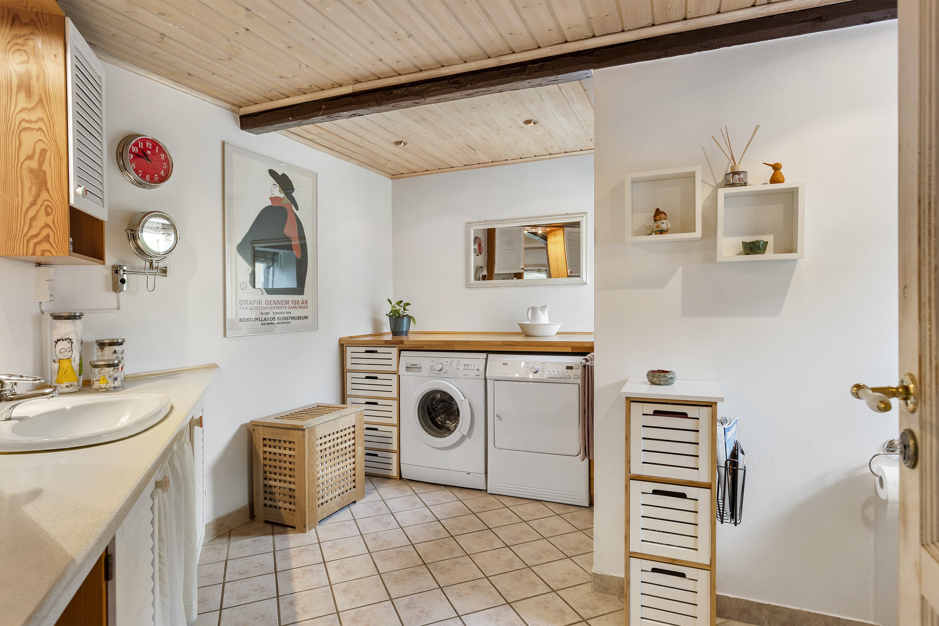 Fremhævet badeværelse billede i fuldskærmstilstand. Billede af F.S.Brønsteds Vej 12, 9760 Vrå