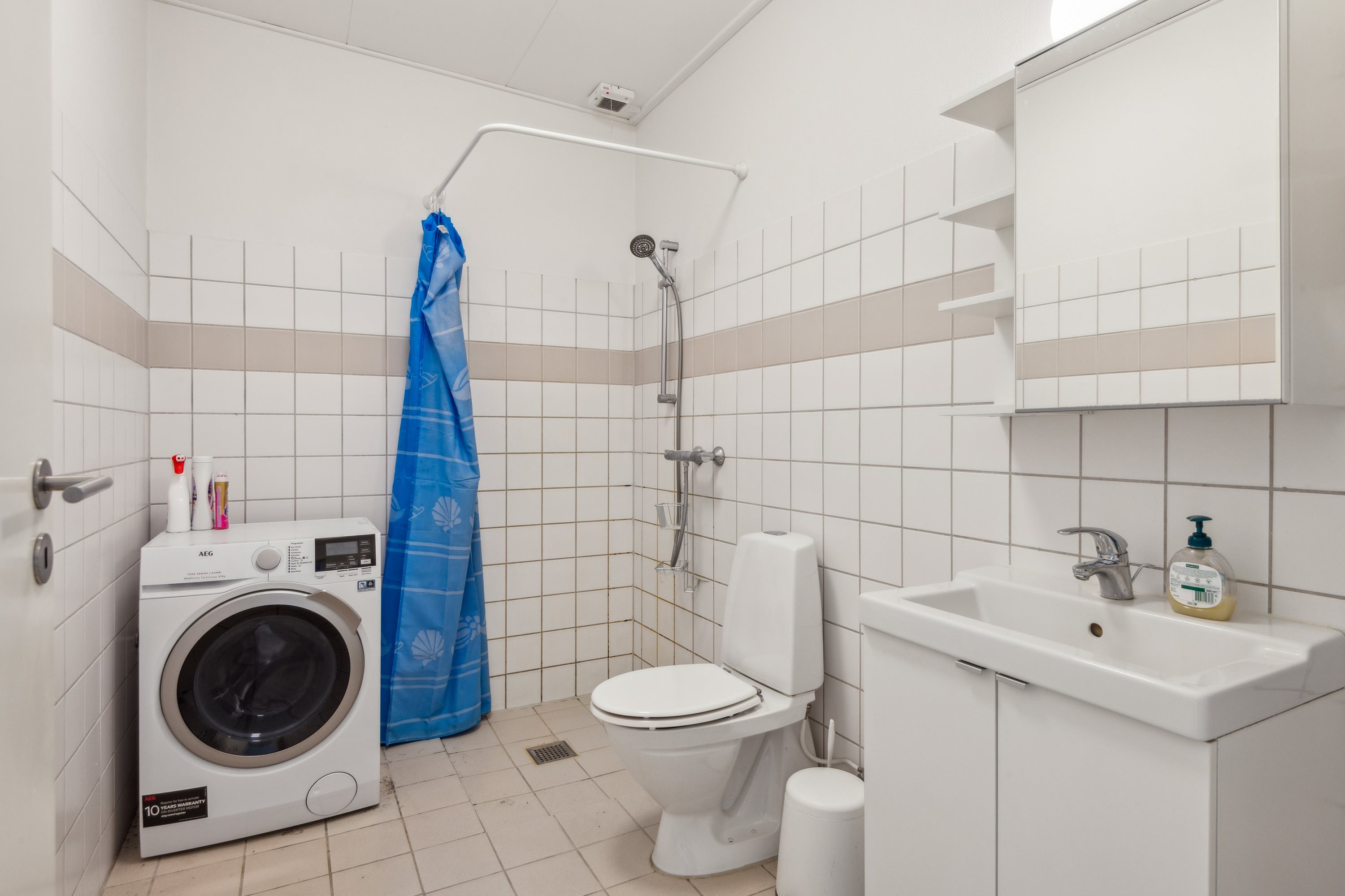 Fremhævet badeværelse billede i fuldskærmstilstand. Billede af Vesterå 9, 4. tv., 9000 Aalborg