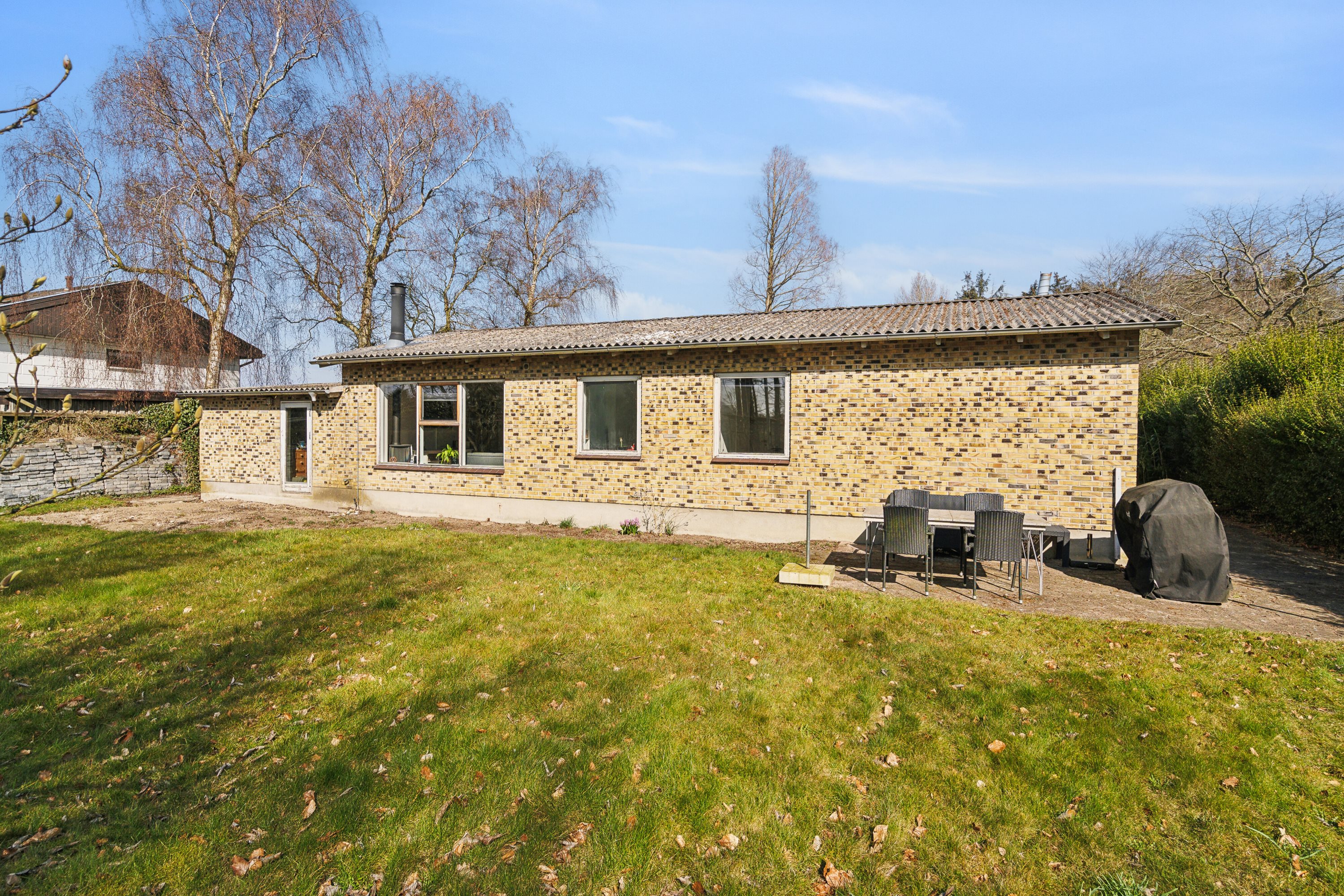 Fremhævet set fra haven billede i fuldskærmstilstand. Billede af Mullerupvej 15, Langtved, 5540 Ullerslev