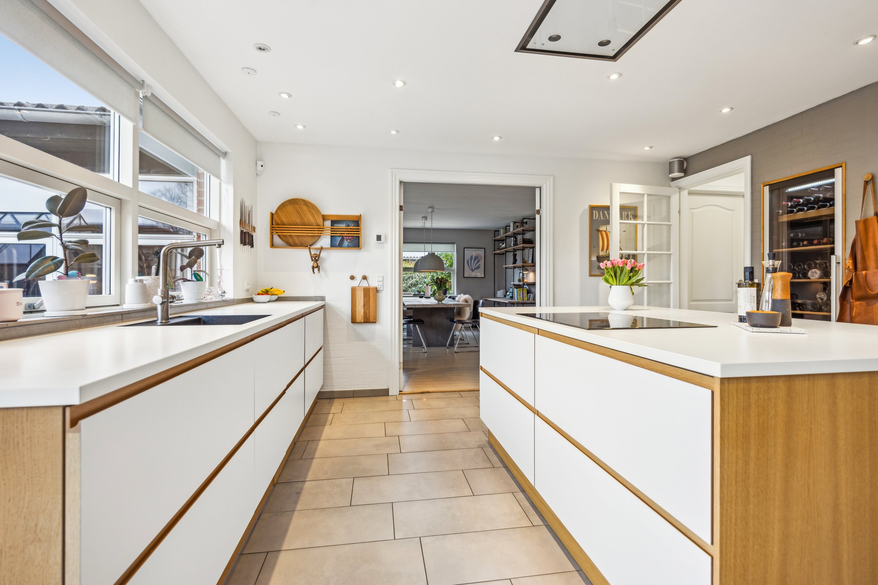 Fremhævet køkken billede i fuldskærmstilstand. Billede af Bollen 14, 9362 Gandrup