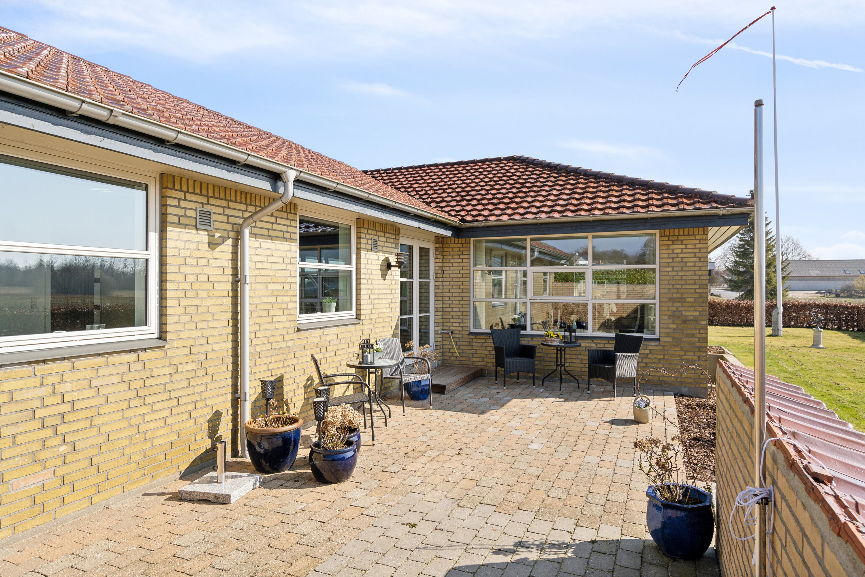 Fremhævet udendørs billede i fuldskærmstilstand. Billede af Trappehavevej 6, Tved, 5700 Svendborg