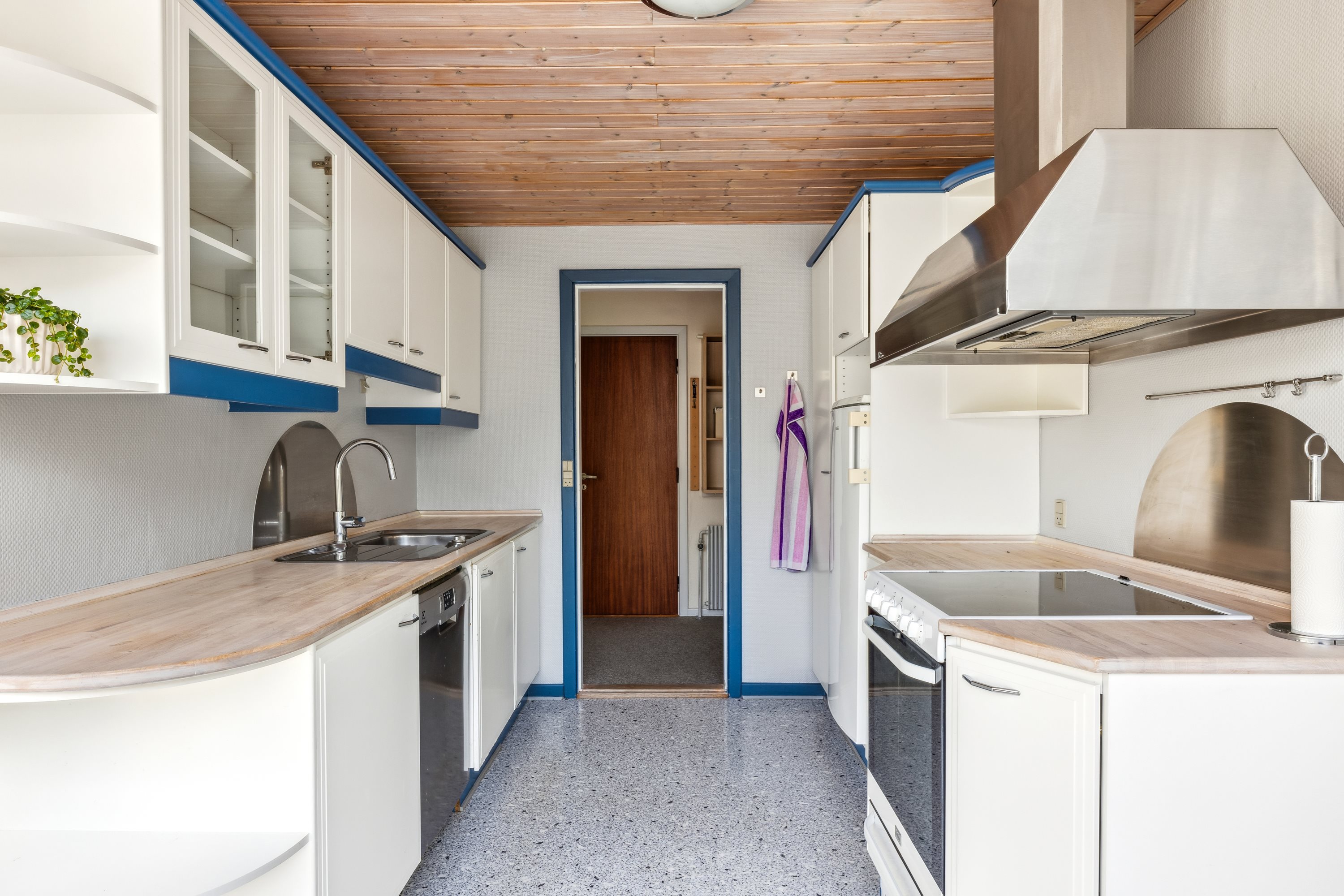 Fremhævet bad billede i fuldskærmstilstand. Billede af Kærvejen 6, Fjellerup Strand, 8585 Glesborg