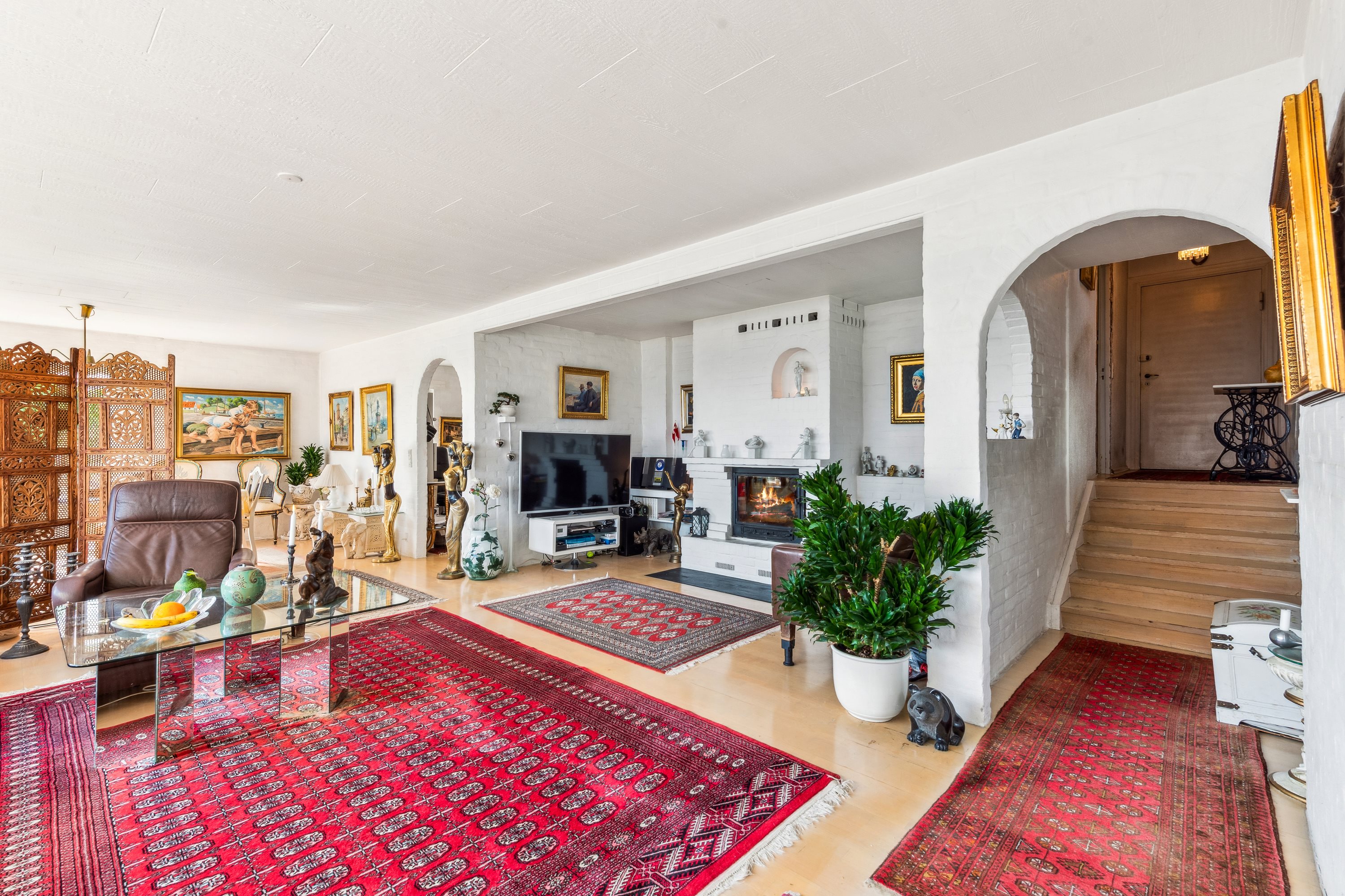 Fremhævet stue billede i fuldskærmstilstand. Billede af Niels Pedersensvej 25, 2670 Greve