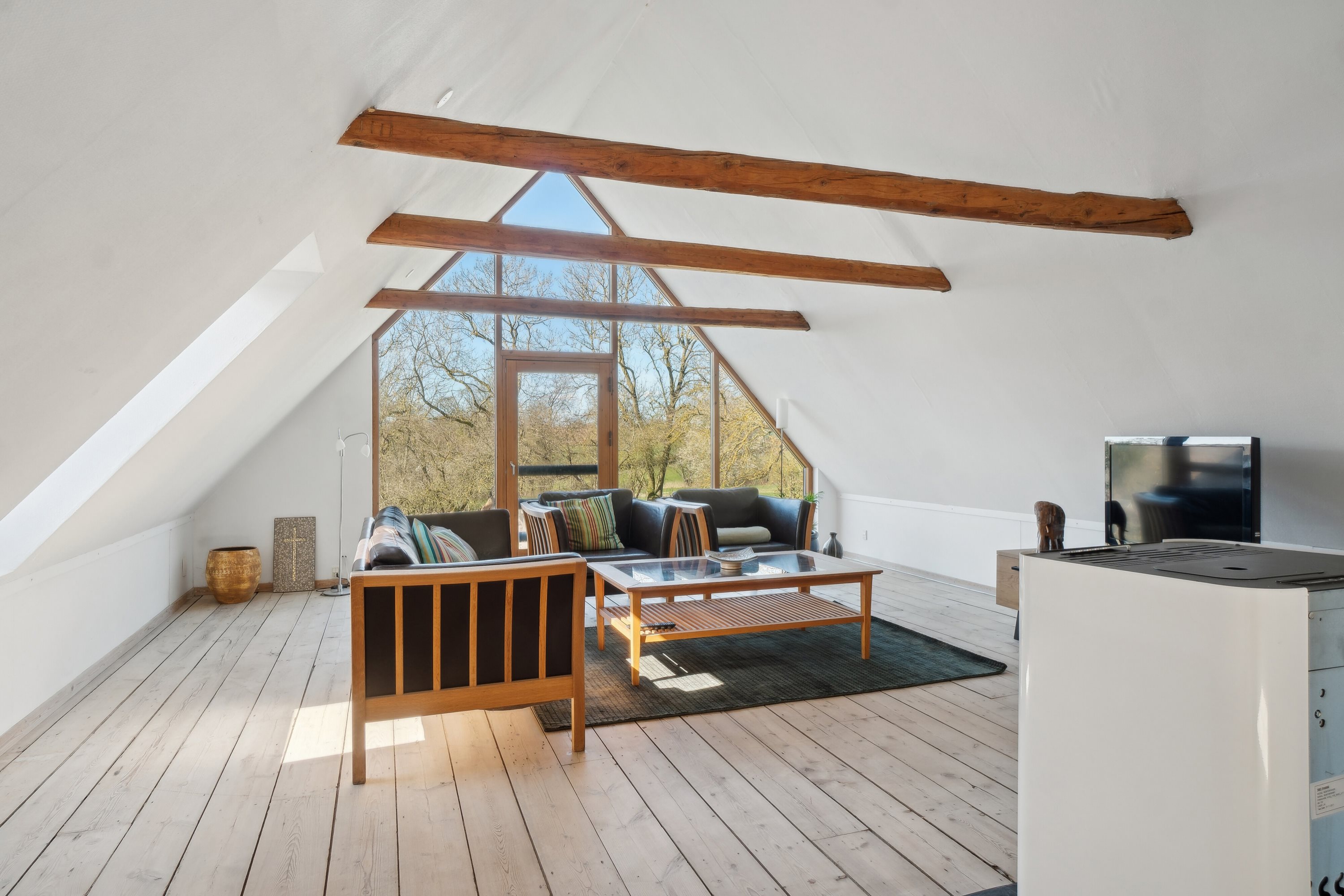 Fremhævet stue billede i fuldskærmstilstand. Billede af Nyrupvej 23, Nyrup, 4350 Ugerløse