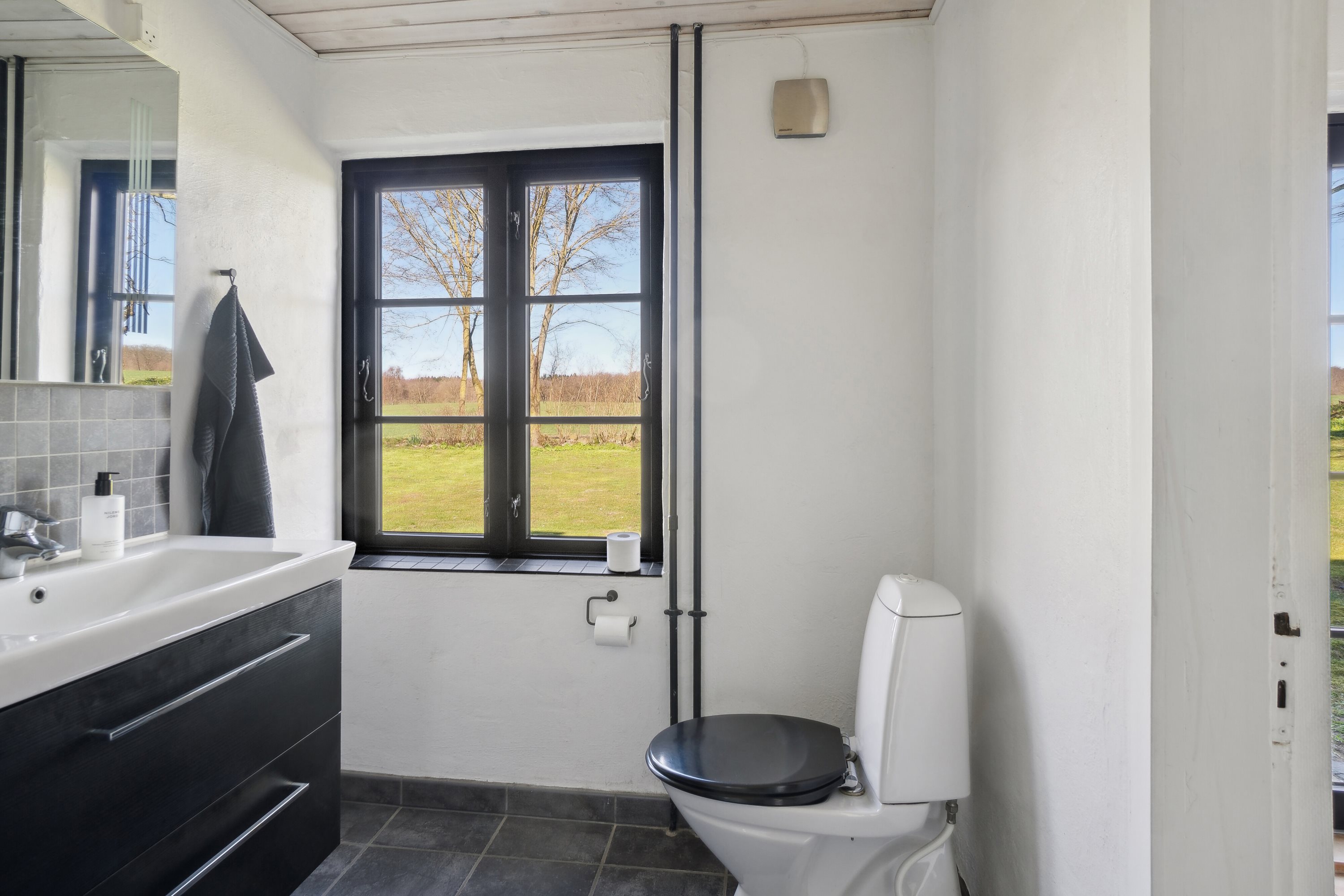 Fremhævet badeværelse billede i fuldskærmstilstand. Billede af Nyrupvej 23, Nyrup, 4350 Ugerløse