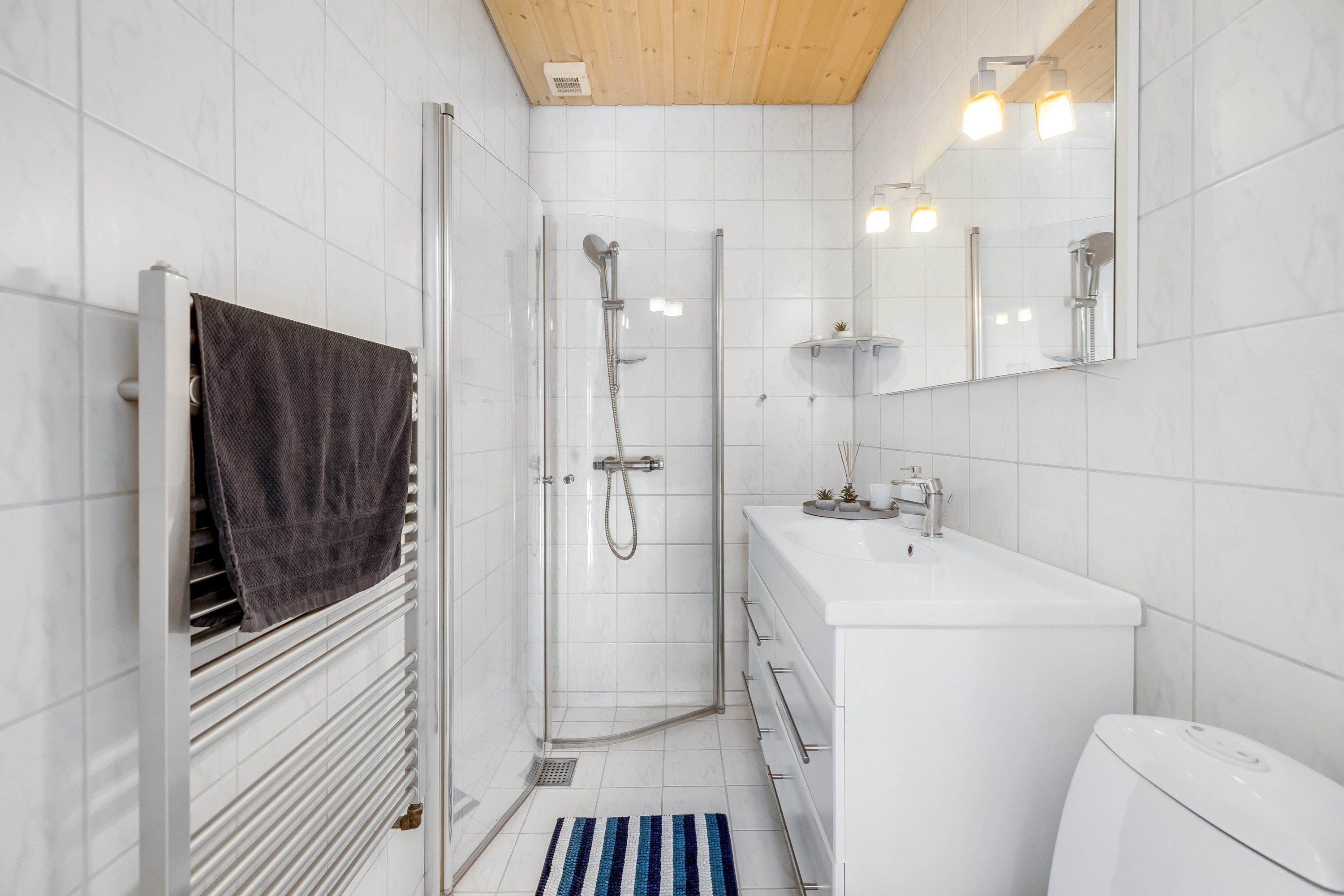 Fremhævet badeværelse billede i fuldskærmstilstand. Billede af Havkærvej 55, 8381 Tilst