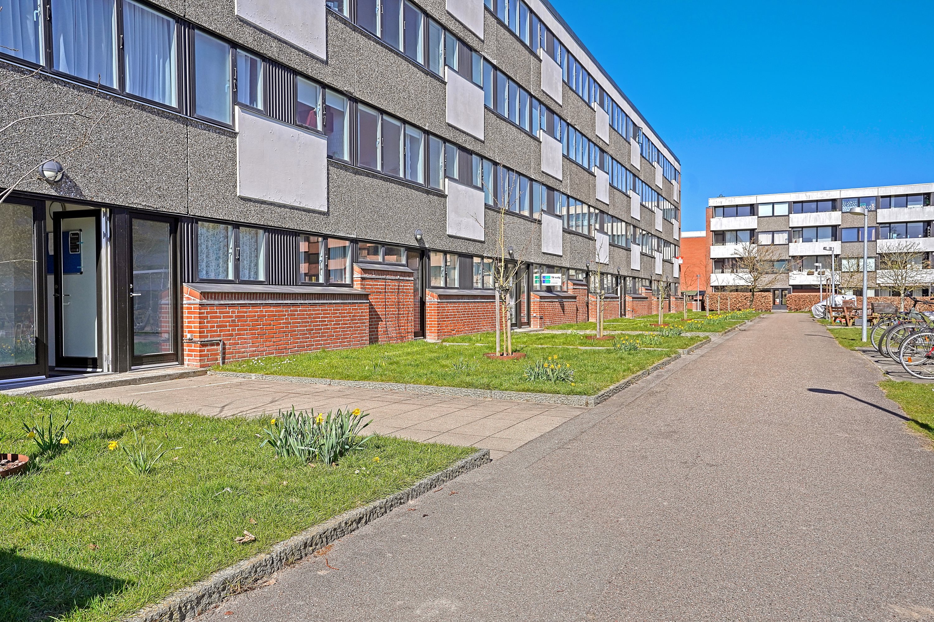 Miniaturebillede 1: ejendommen. Billede af Teglgårdsvej 519, st.. th., 3050 Humlebæk