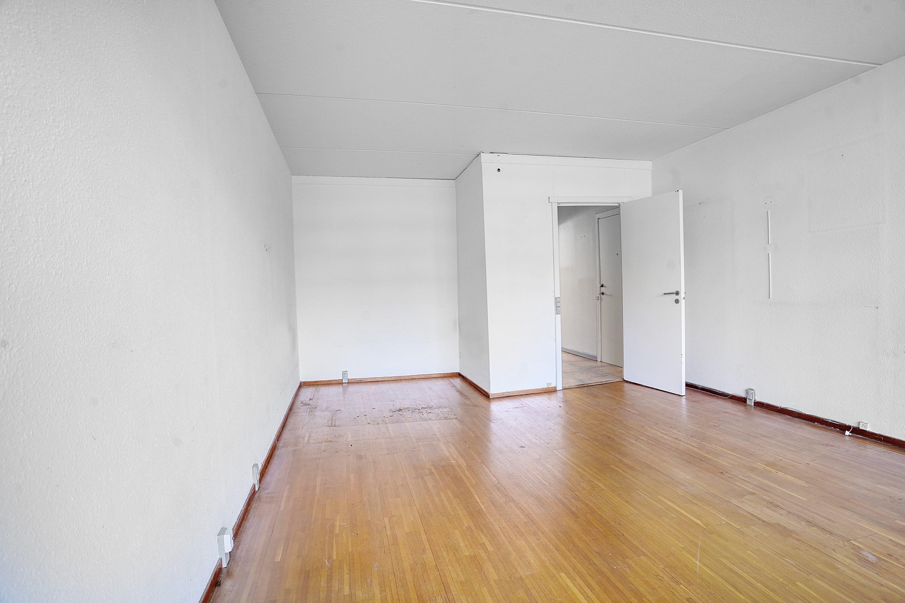 Fremhævet køkken billede i fuldskærmstilstand. Billede af Teglgårdsvej 519, st.. th., 3050 Humlebæk