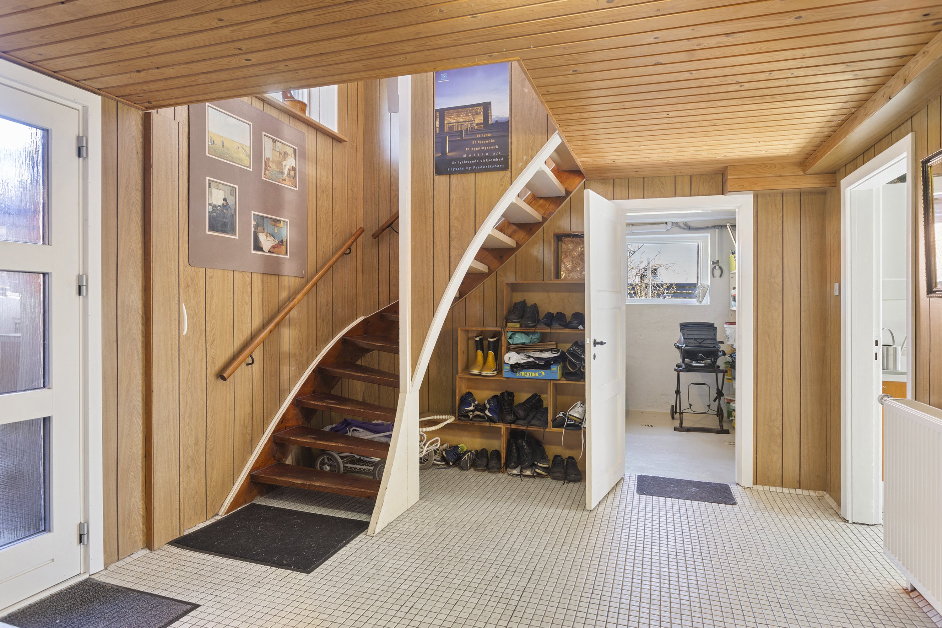 Fremhævet gang billede i fuldskærmstilstand. Billede af Ørnevej 12, 9900 Frederikshavn