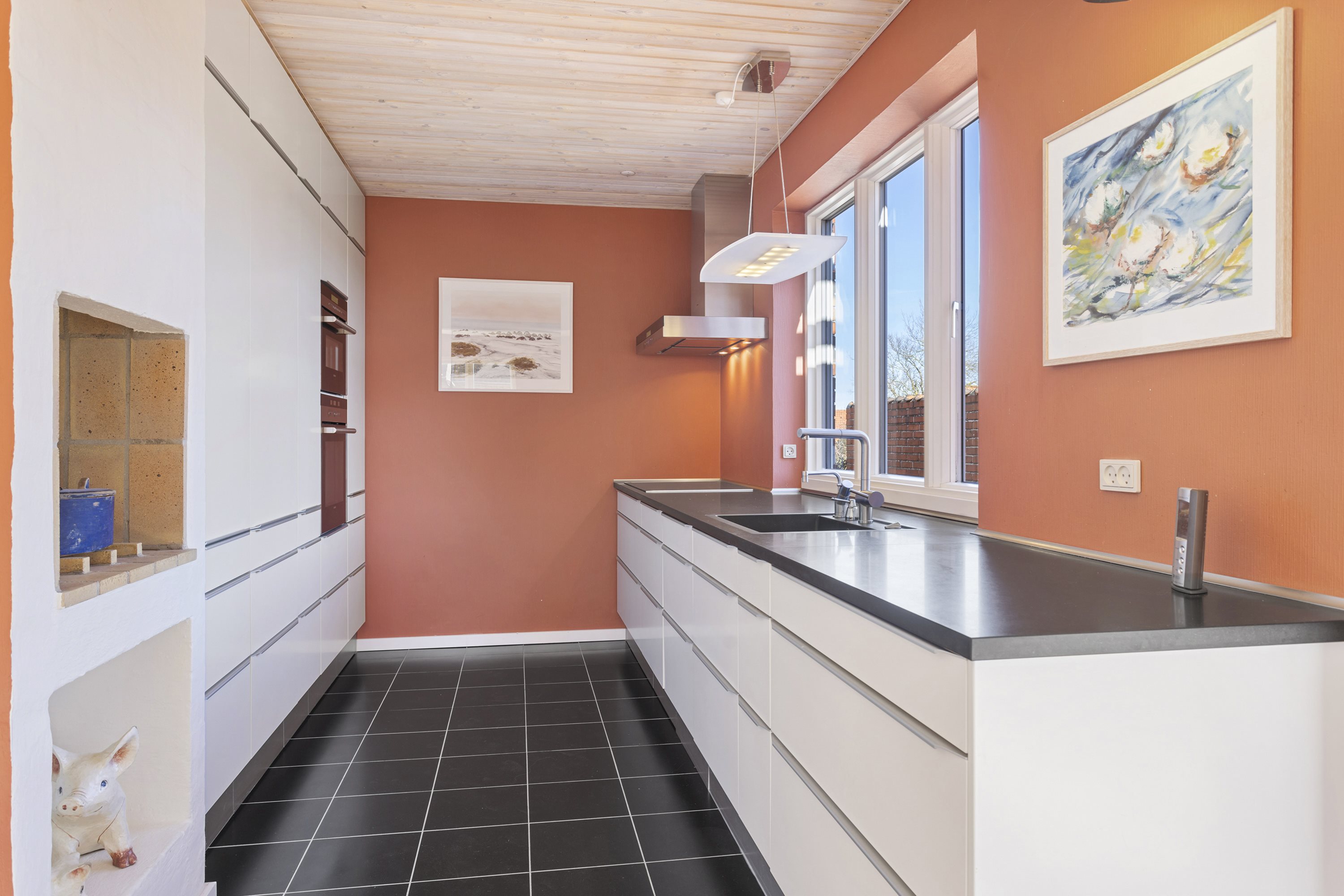 Fremhævet køkken billede i fuldskærmstilstand. Billede af Ørnevej 12, 9900 Frederikshavn