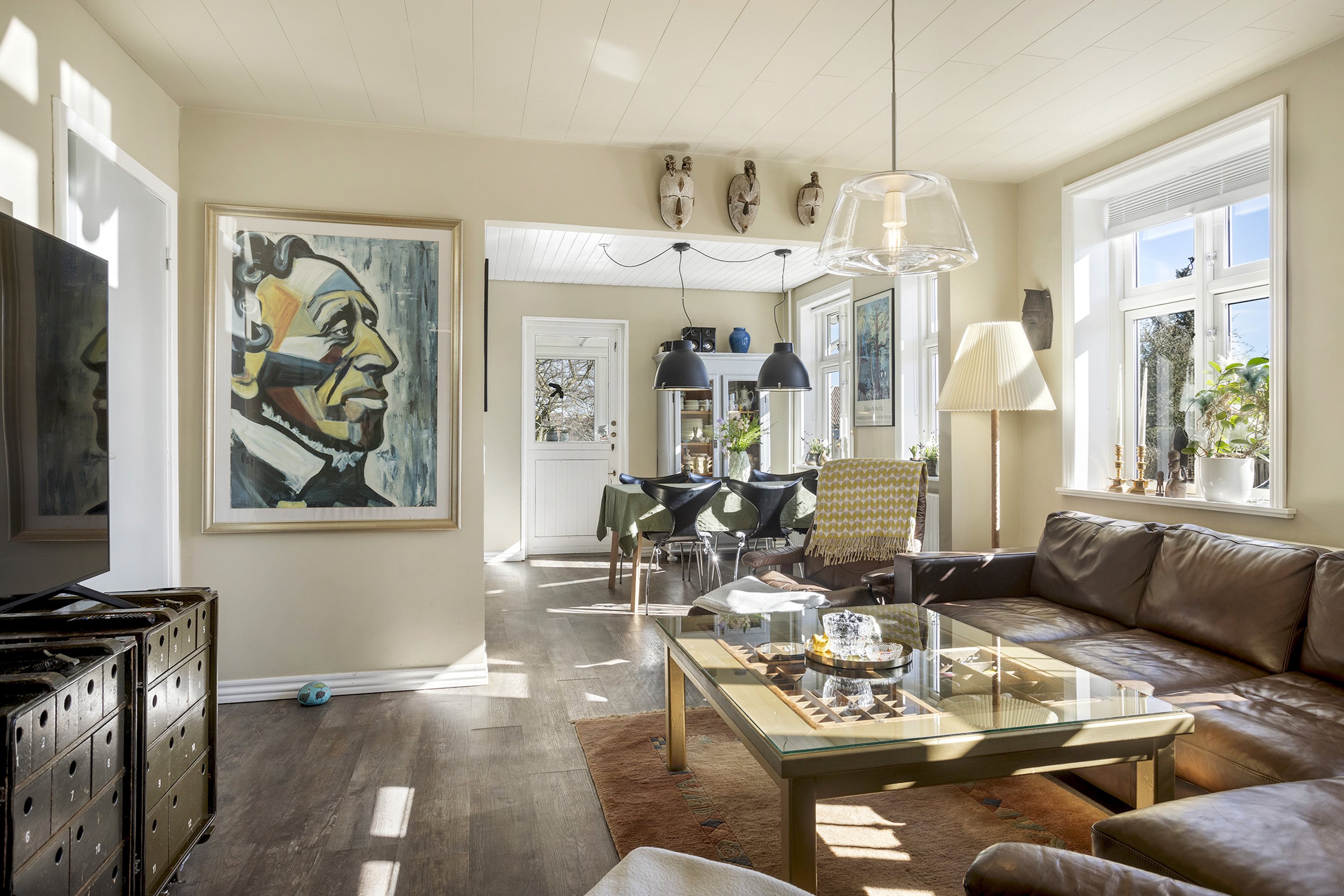 Fremhævet stue billede i fuldskærmstilstand. Billede af Ingeborgvej 45, 9900 Frederikshavn