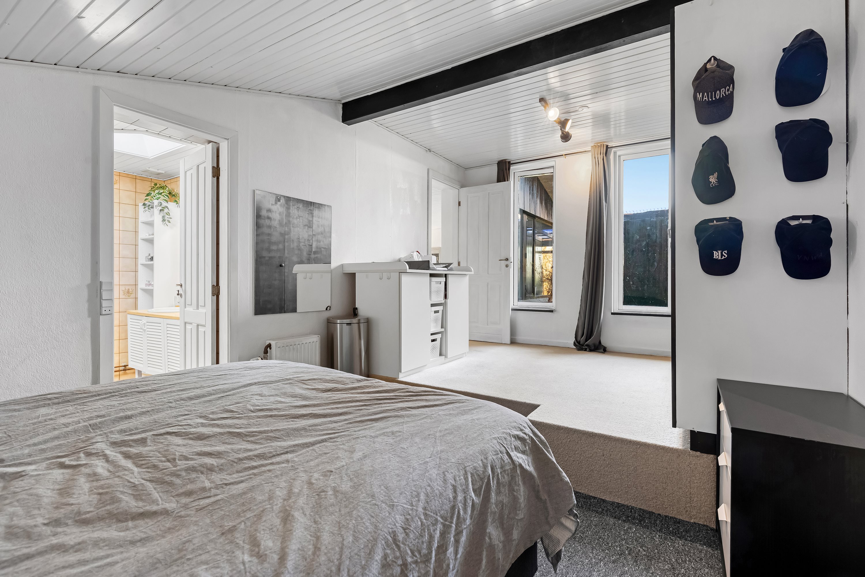 Fremhævet soveværelse billede i fuldskærmstilstand. Billede af Morænevej 11, Jordhøj, 3550 Slangerup