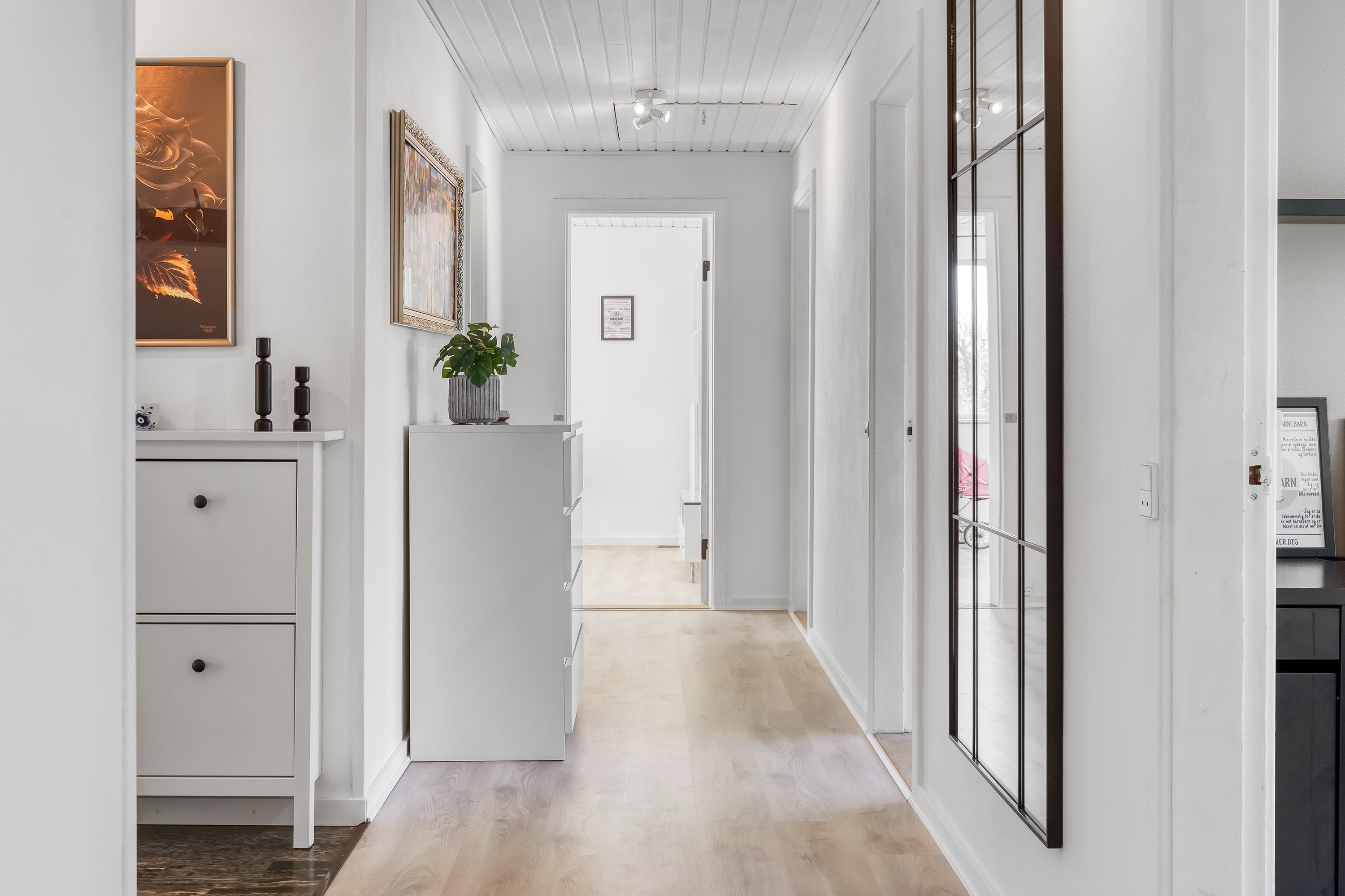 Fremhævet gang billede i fuldskærmstilstand. Billede af Morænevej 11, Jordhøj, 3550 Slangerup