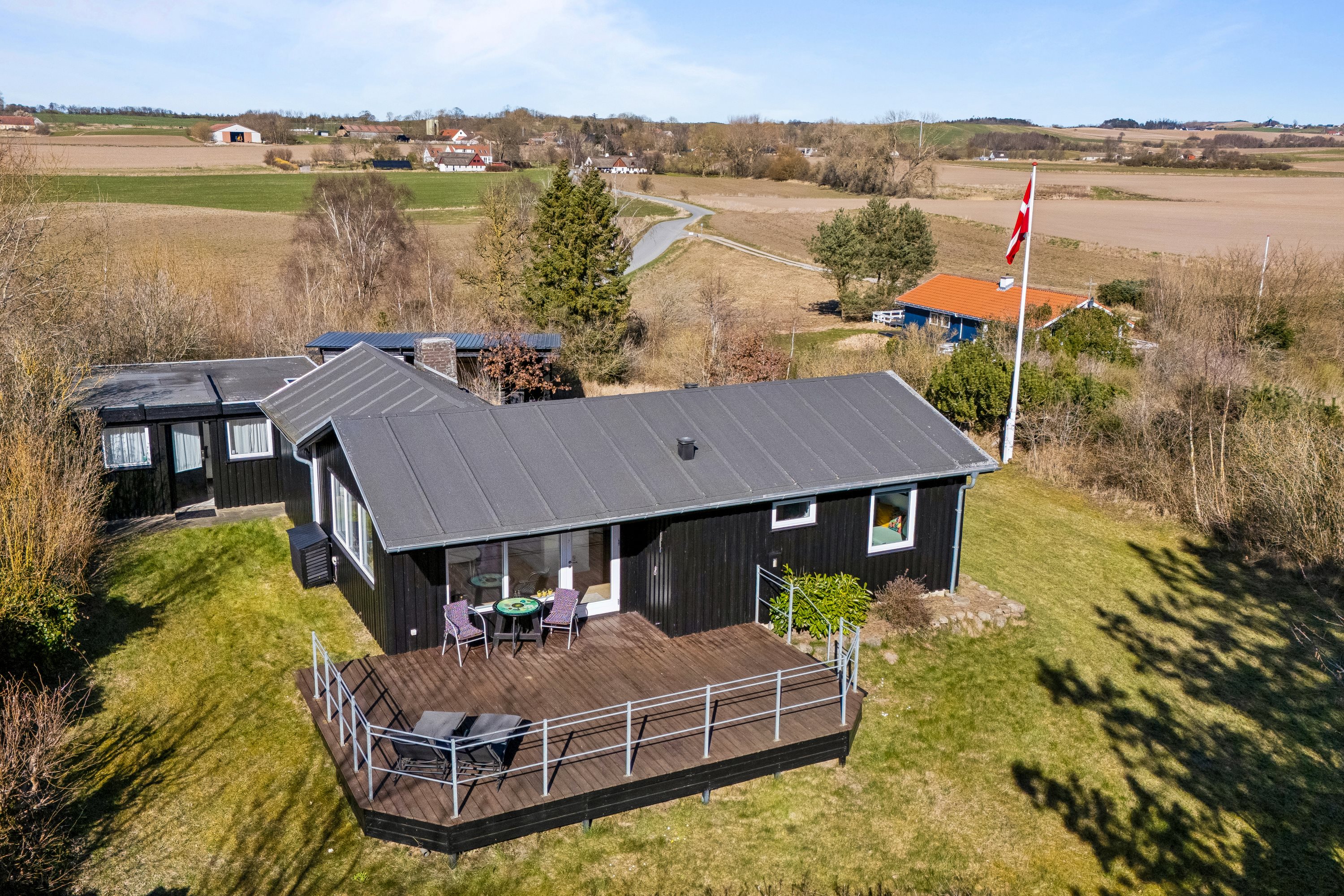 Fremhævet ejendom 1 billede i fuldskærmstilstand. Billede af Strands Havvej 12, Begtrup Vig, 8420 Knebel