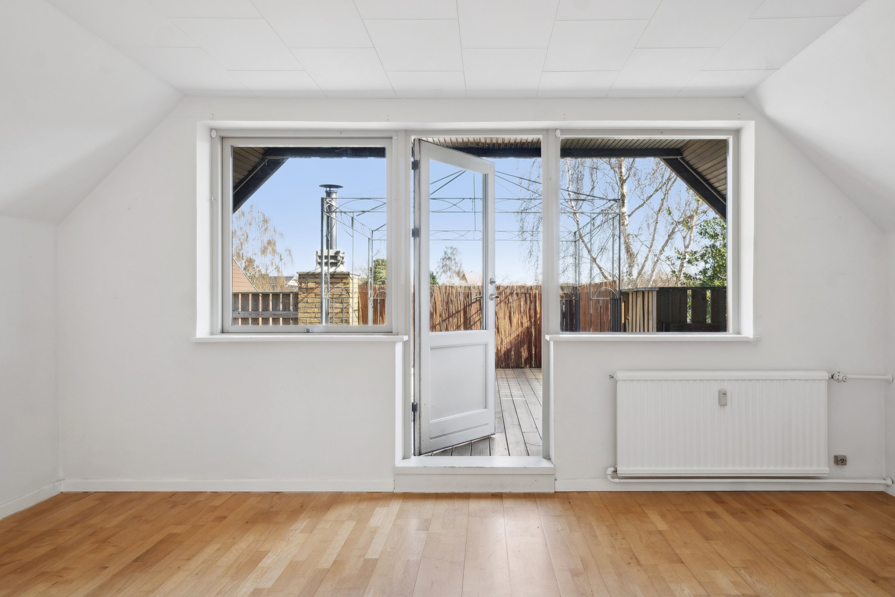 Fremhævet stue billede i fuldskærmstilstand. Billede af Lille Kregmevej 10A, 1., Kregme, 3300 Frederiksværk