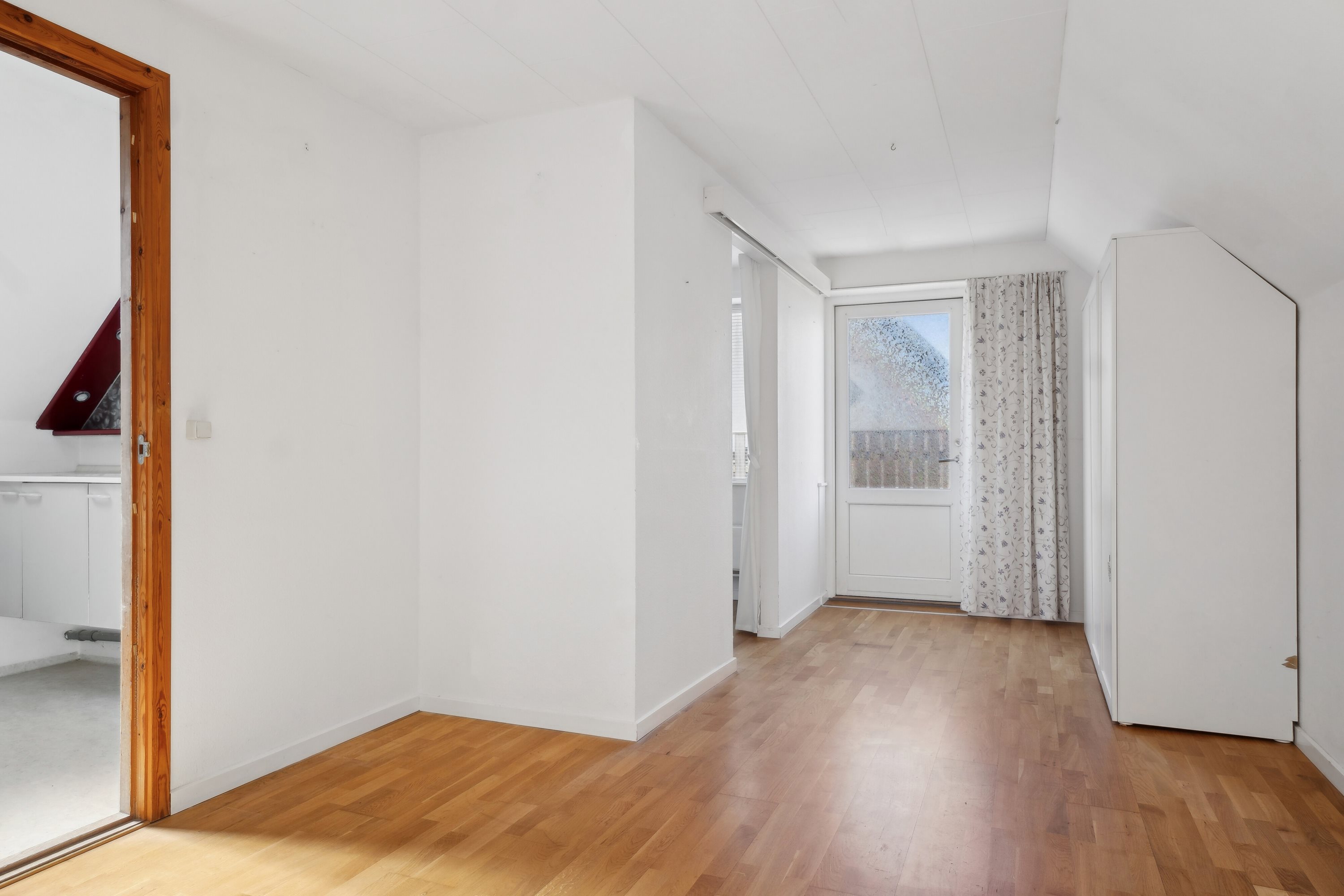 Fremhævet gang billede i fuldskærmstilstand. Billede af Lille Kregmevej 10A, 1., Kregme, 3300 Frederiksværk