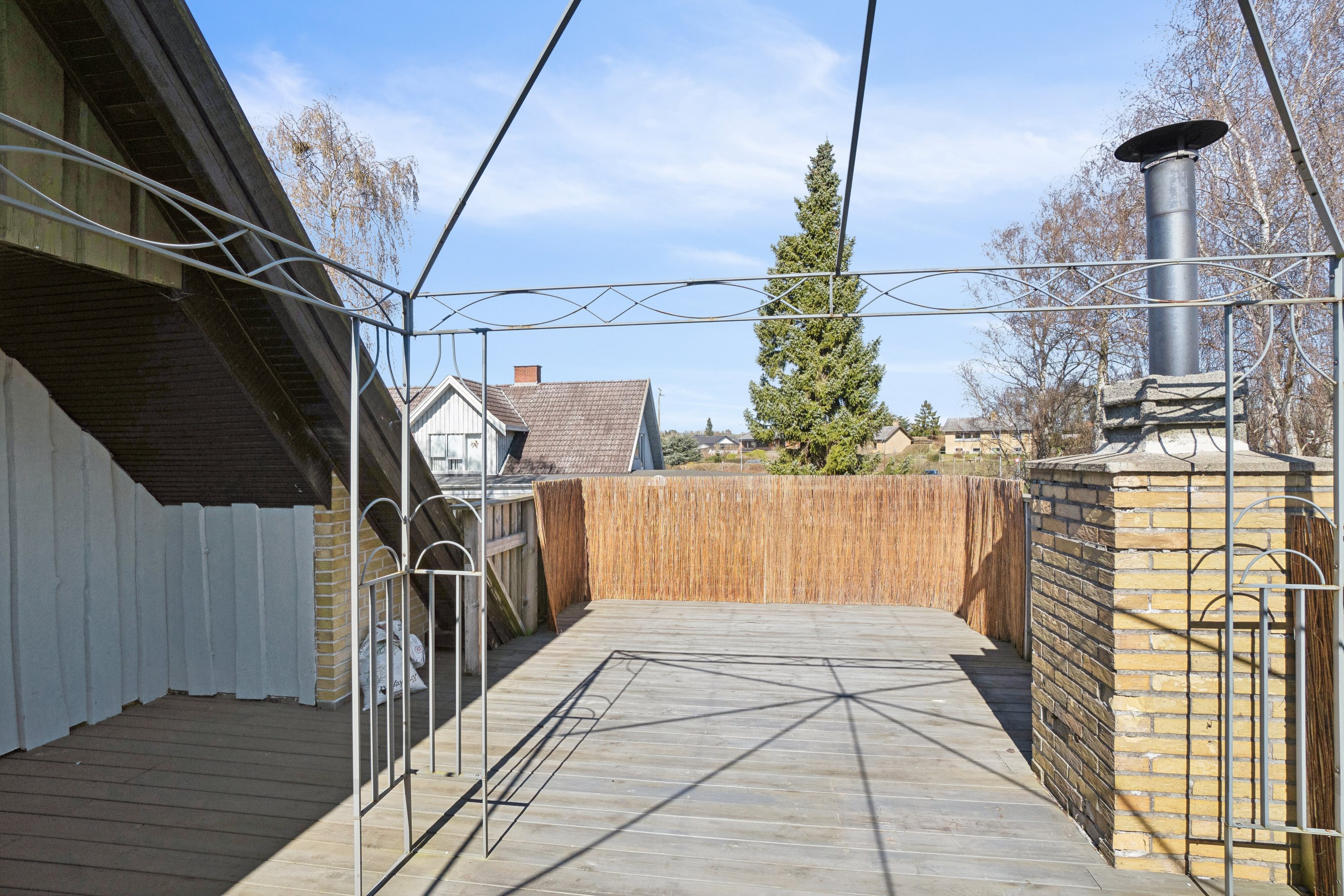 Fremhævet terrasse billede i fuldskærmstilstand. Billede af Lille Kregmevej 10A, 1., Kregme, 3300 Frederiksværk